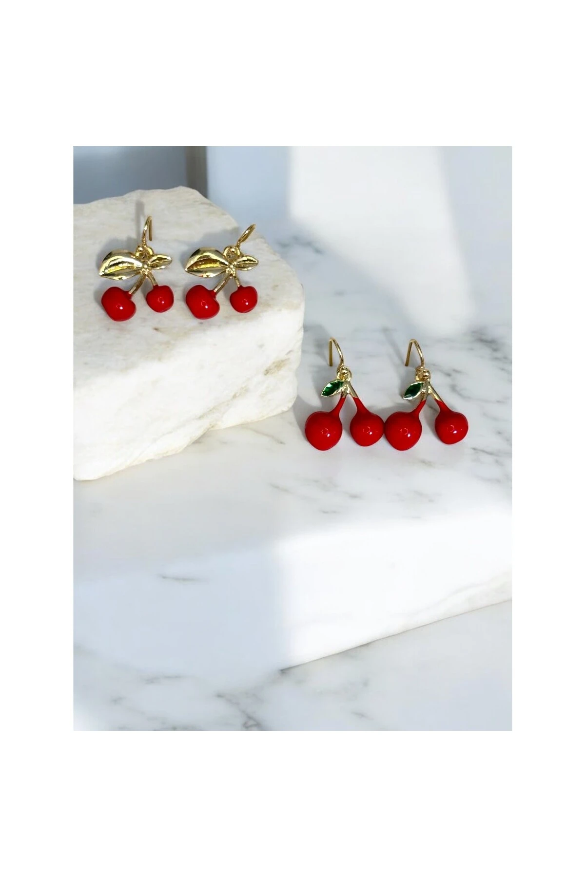 Kiraz Model 2'li Yapraklı Kırmızı Mineli Küpe