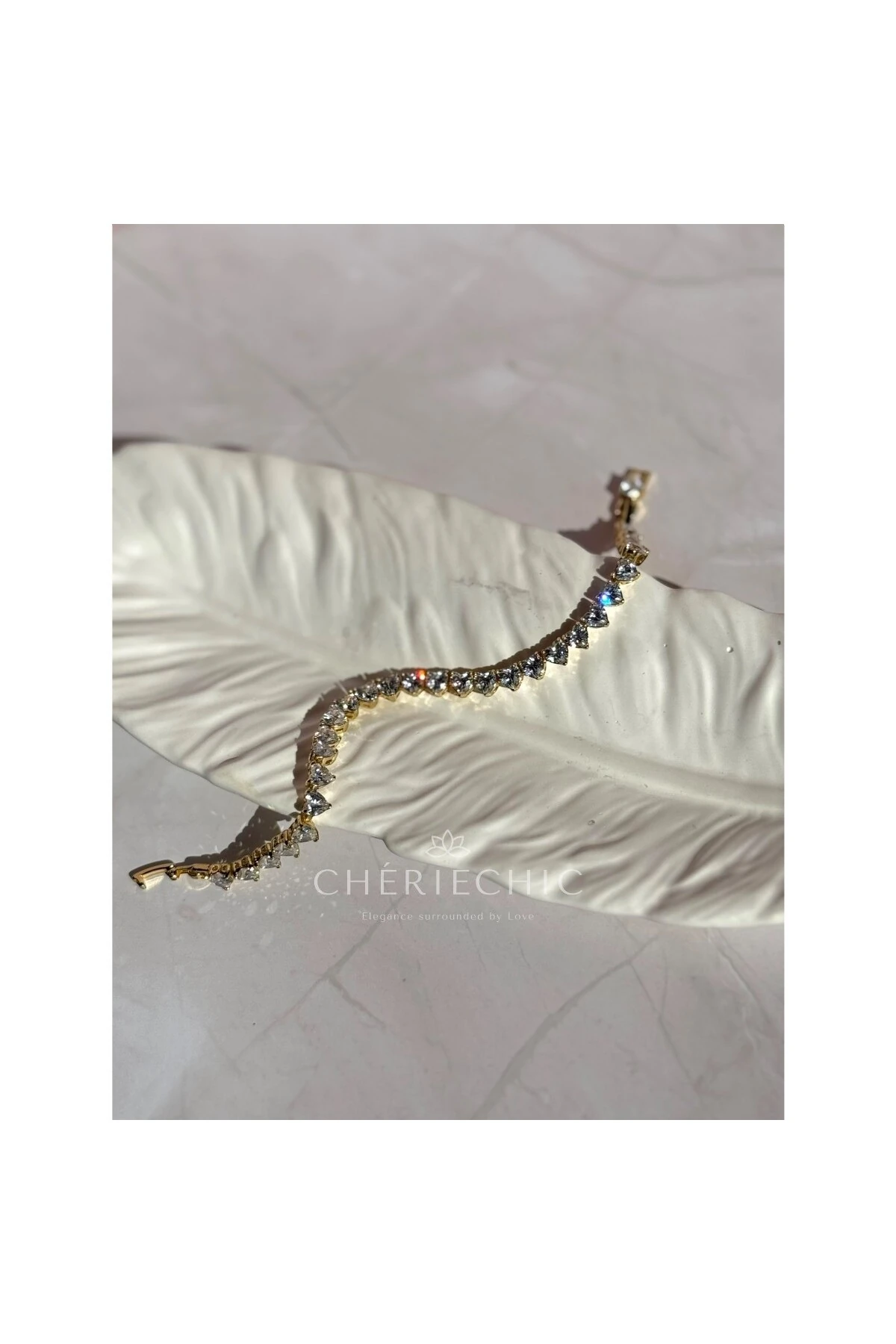 Full Kalp Kristal Zirkon Taşlı Zarif Bileklik