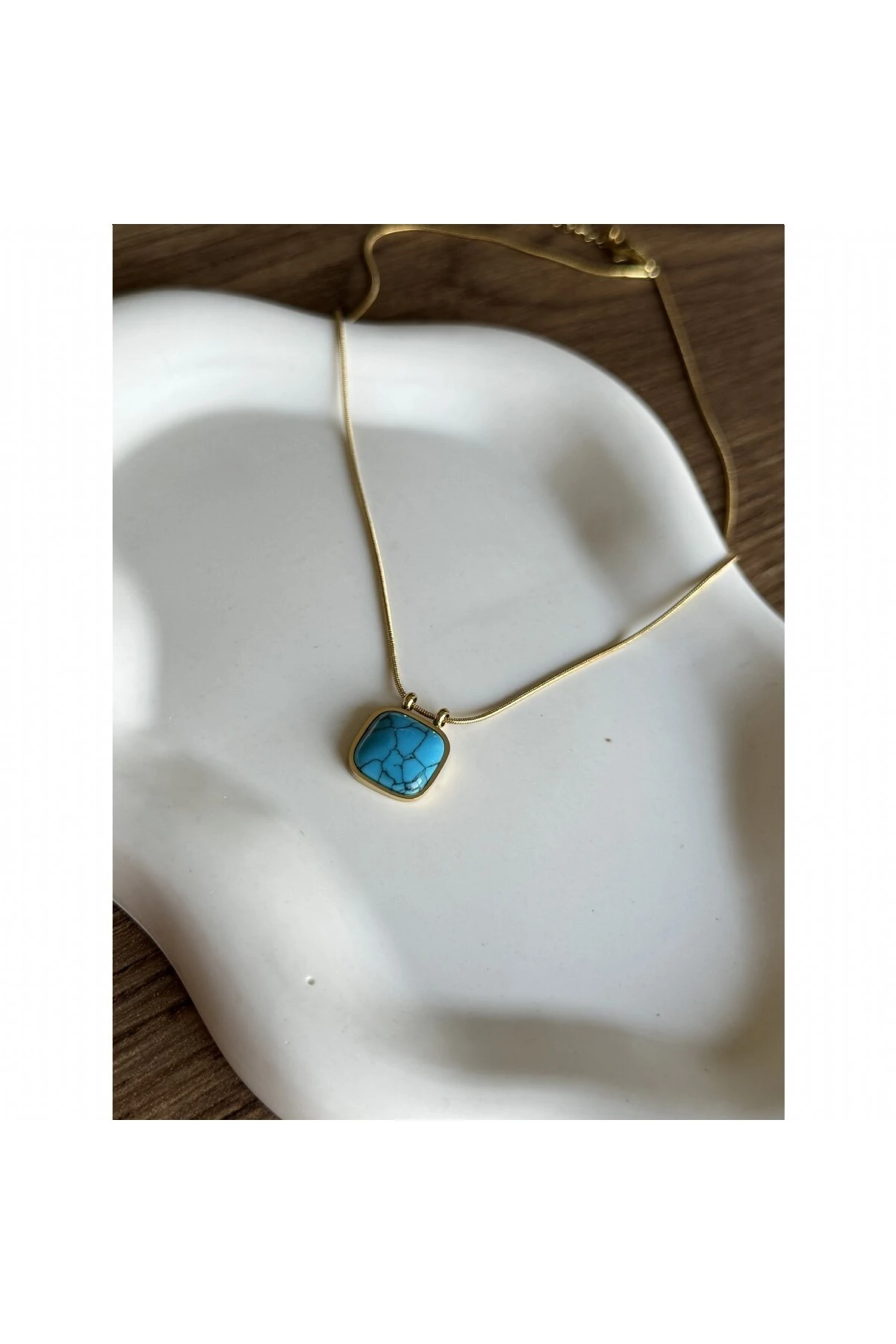 Firuze Taşlı Kare Model Vintage Çelik Kolye