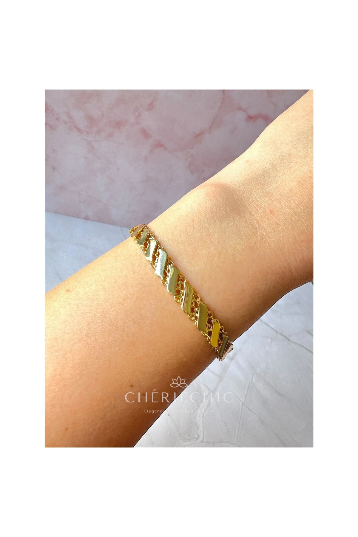 Kalp Detaylı Hasır Hafif Zincir Bileklik