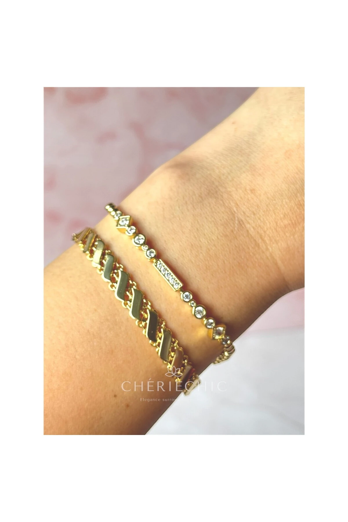 Kalp Detaylı Hasır Hafif Zincir Bileklik