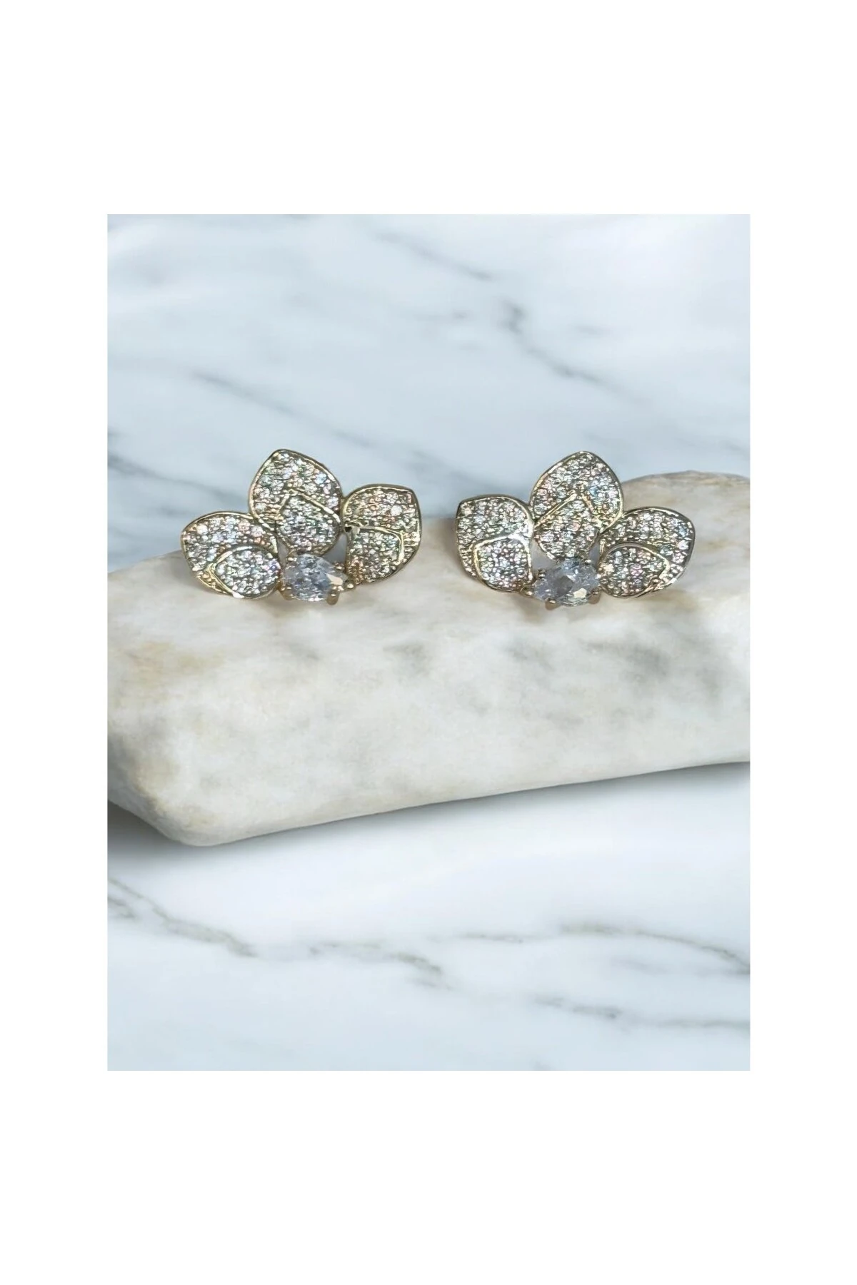 Lotus Zirkon ve Kristal Taşlı Küpe