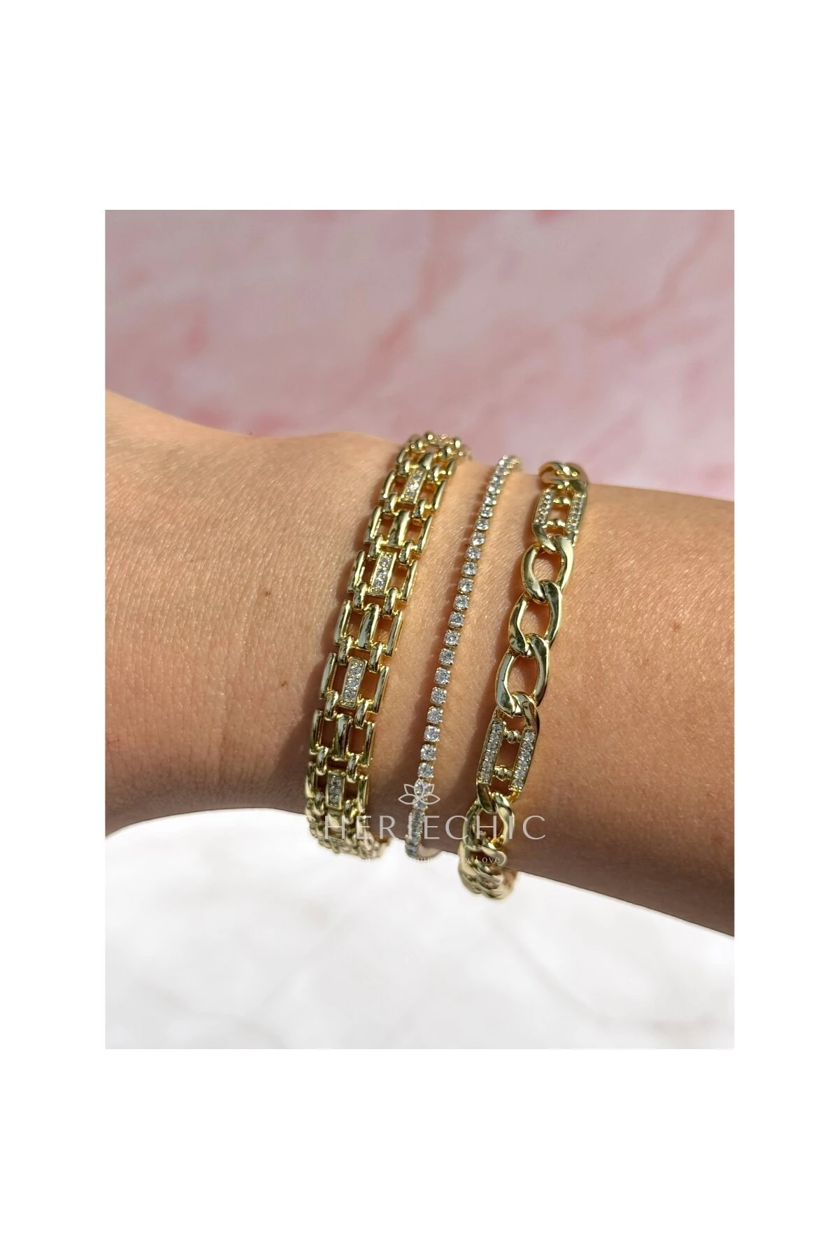 İnce Şerit Zirkon Taşlı Hasır Model Bileklik