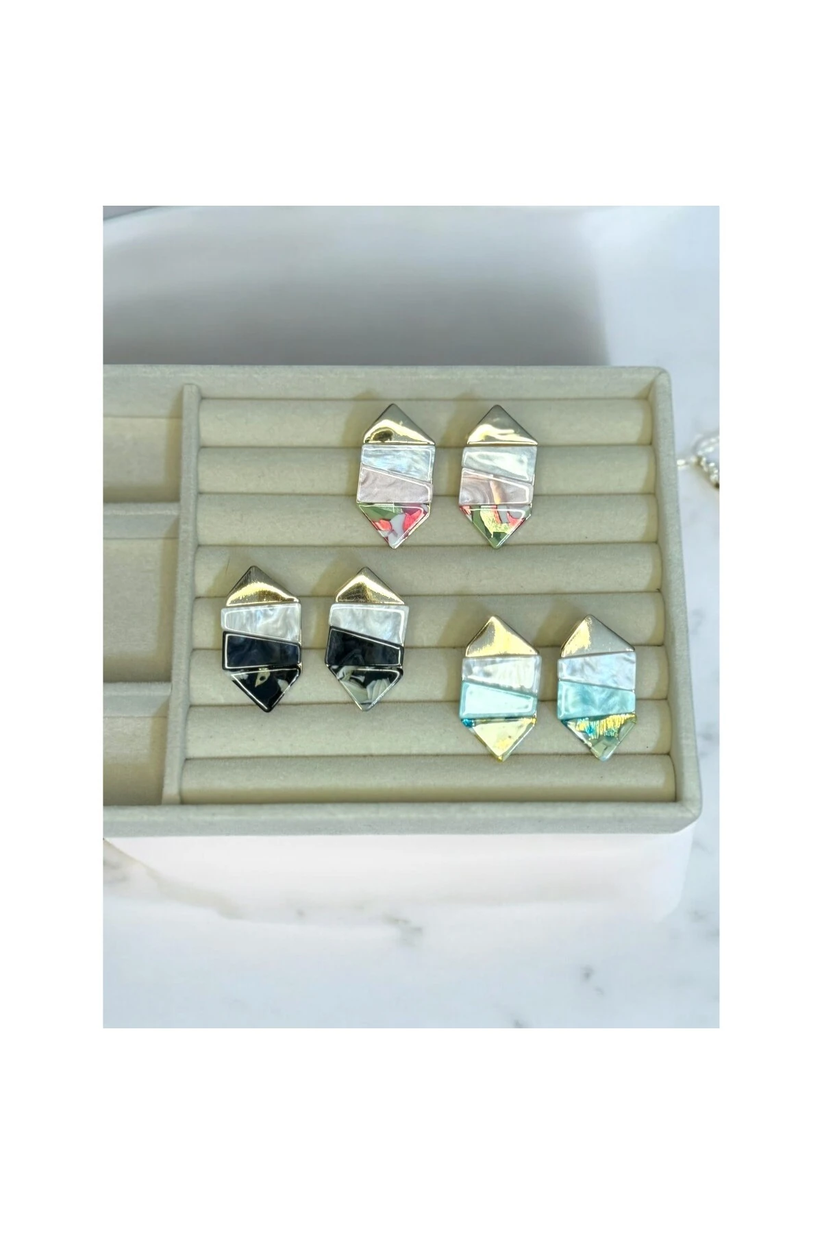 Sedef Üçlü Geometrik Küpe (Siyah)