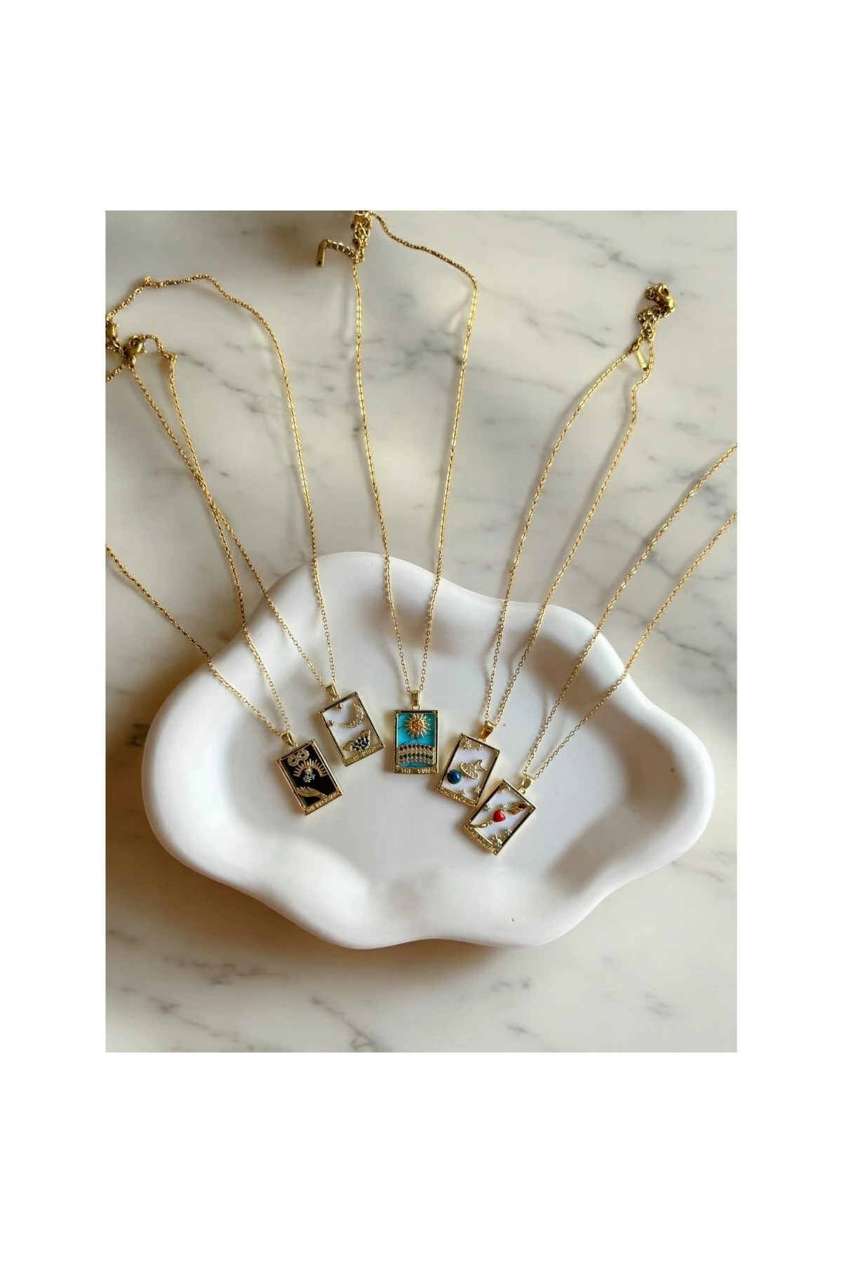 Tarot Model Firuze Mineli Güneş & Gökkuşağı Çelik Kolye (The Sun)