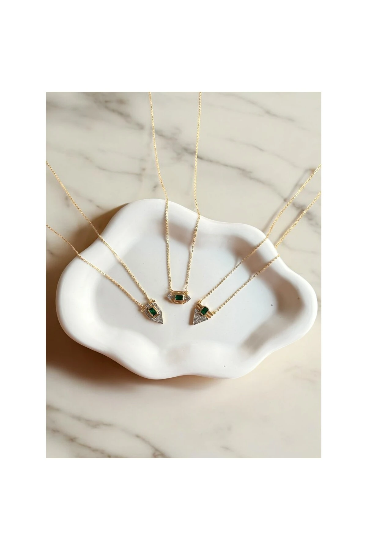 Flama Model Zümrüt Zirkon Taşlı Leyla Kolye