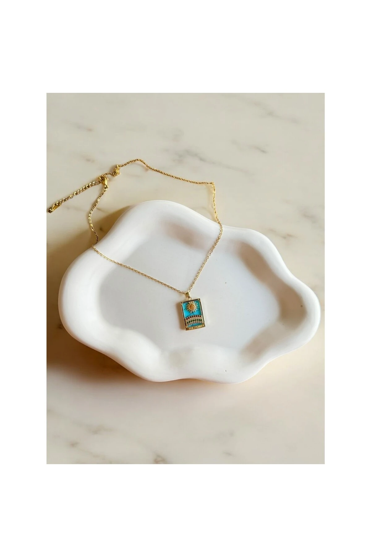 Tarot Model Firuze Mineli Güneş & Gökkuşağı Çelik Kolye (The Sun)