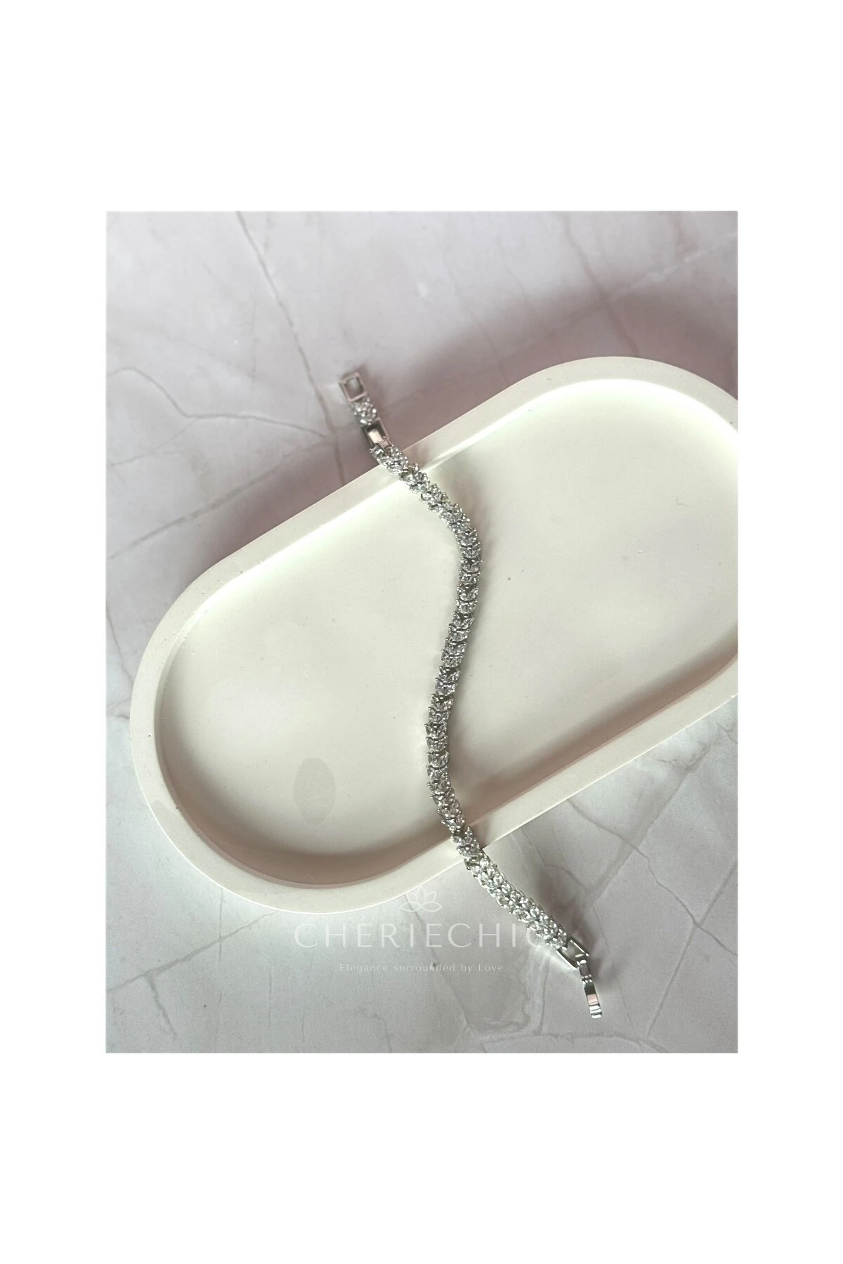 Yaprak Detaylı Full Zirkon Taş Su Yolu Bileklik