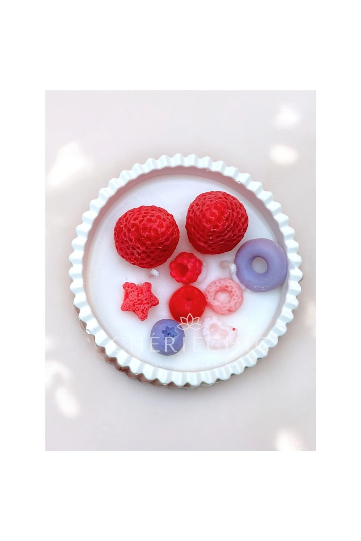 Strawberry & Flakes Bowl | Çilekli ve Yabanmersini & Ahududulu Corn Flakes Dekoratif Mum