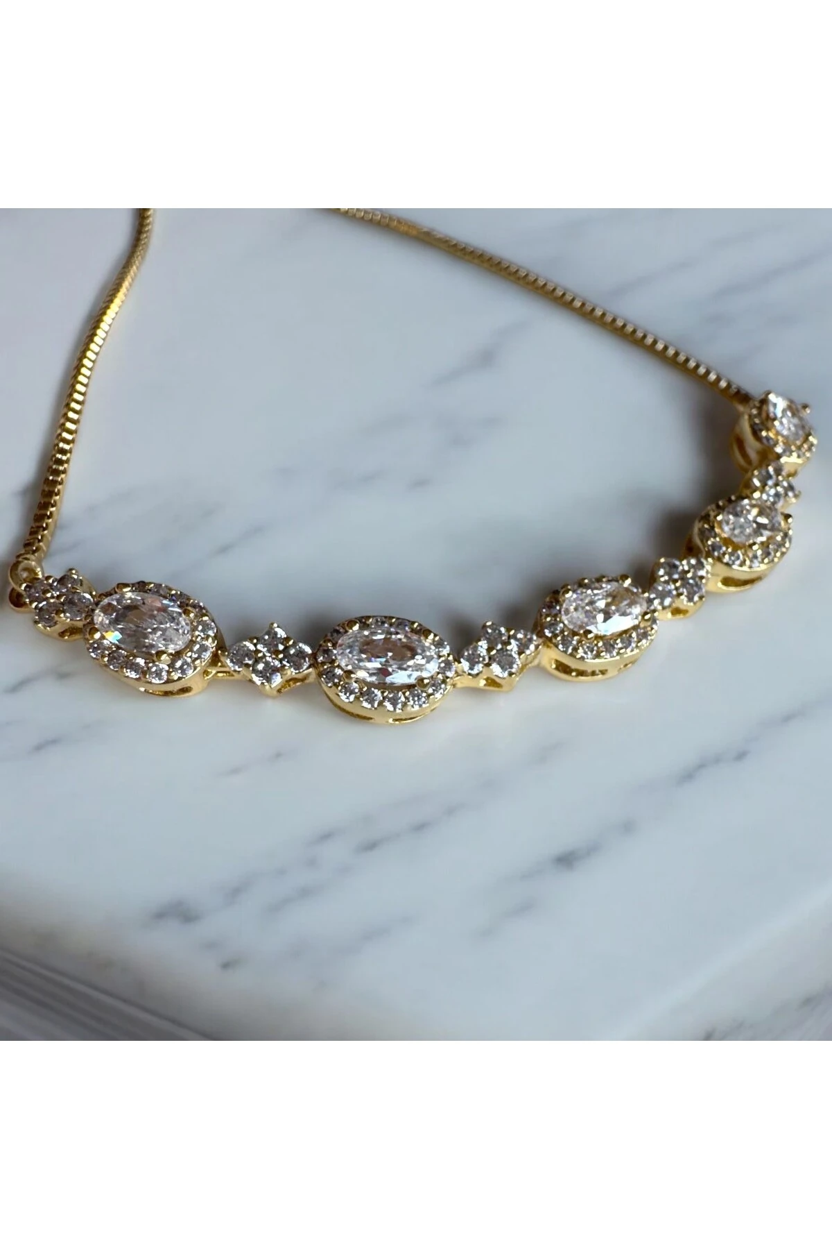 Full Kristal ve Zirkon Taşlı Damla Asansörlü Bileklik