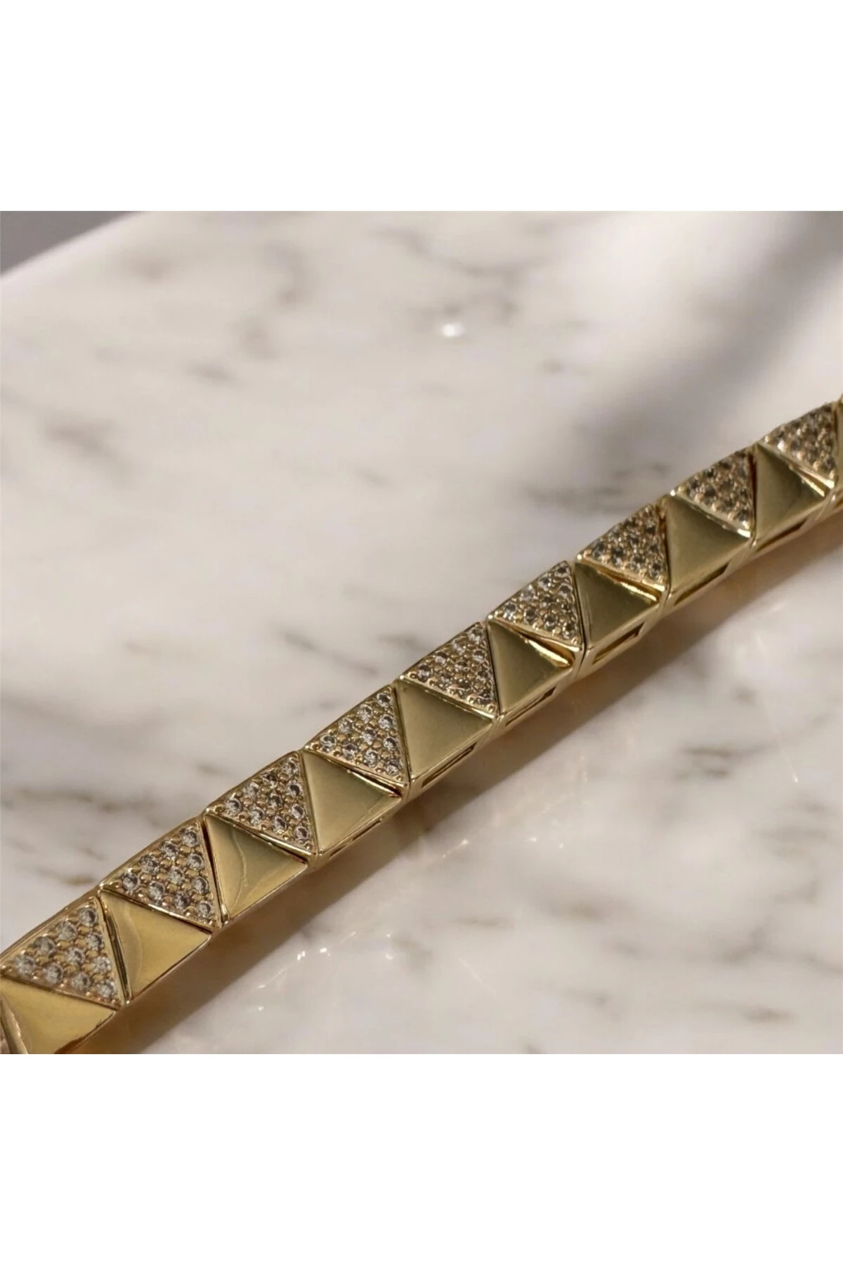 Üçgen Geometrik Zirkon Taşlı Bileklik