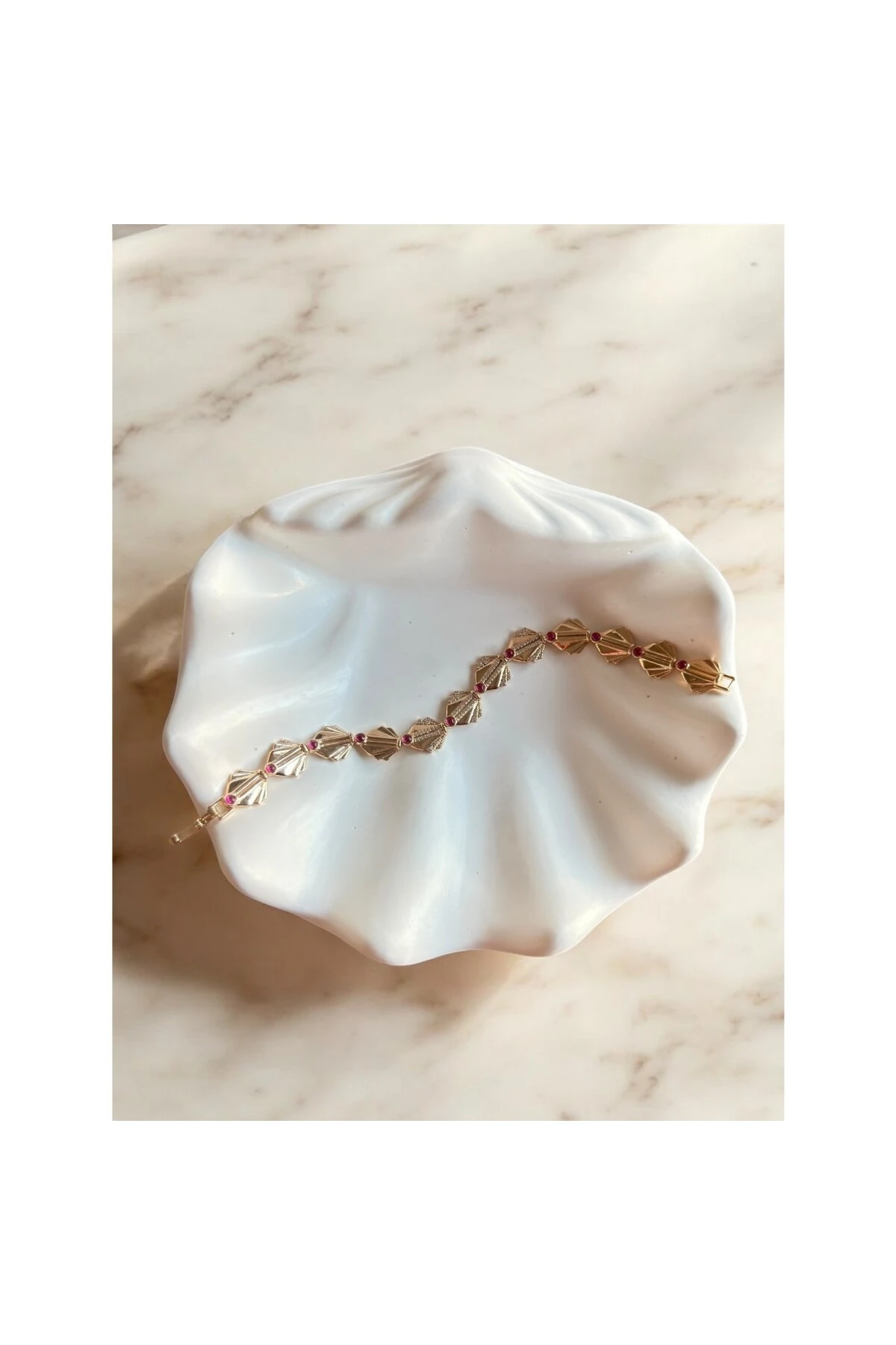 İstridye Figürlü Yakut ve Zirkon Taşlı Bileklik