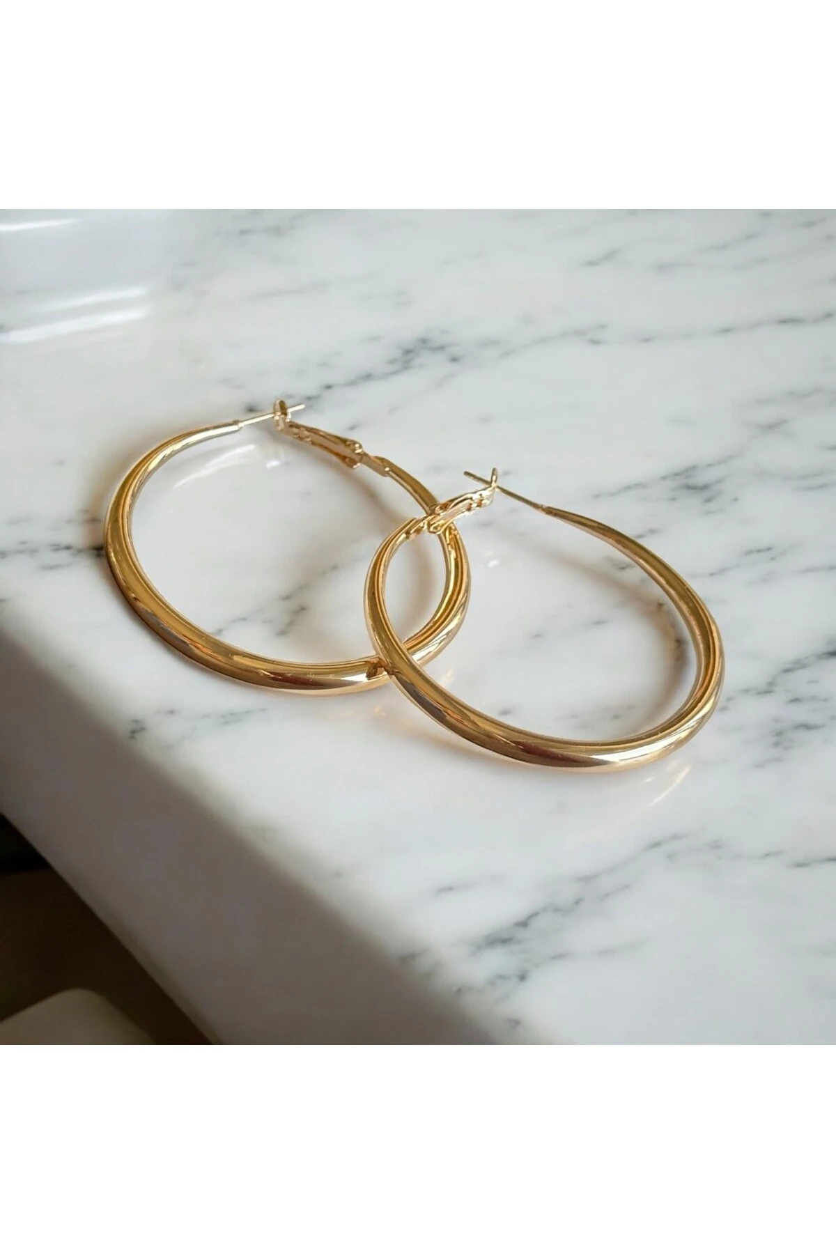 Bombeli Loop Halka Küpe