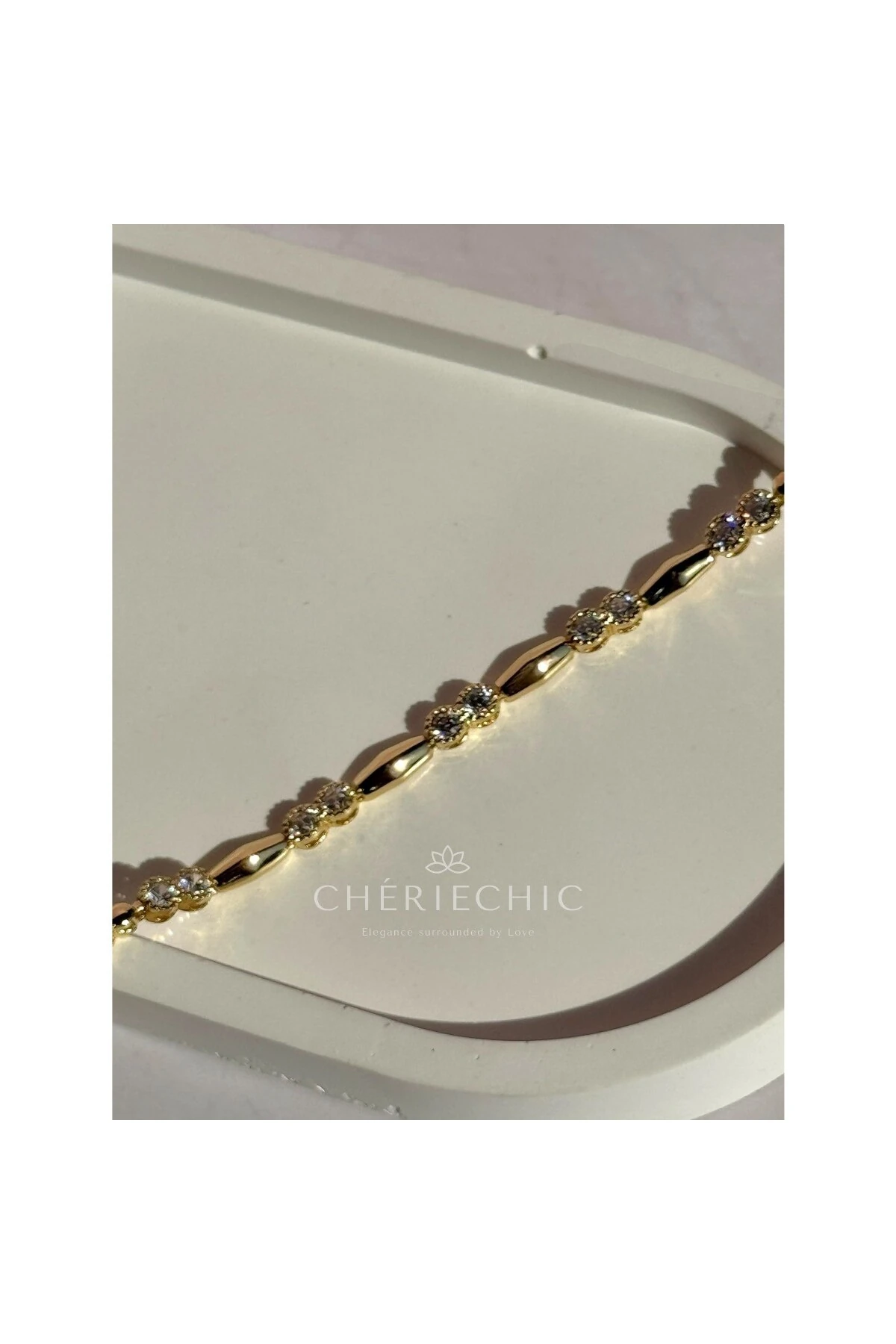 Top Kristal Zirkon Taşlı Buğday Detaylı Zarif Bileklik