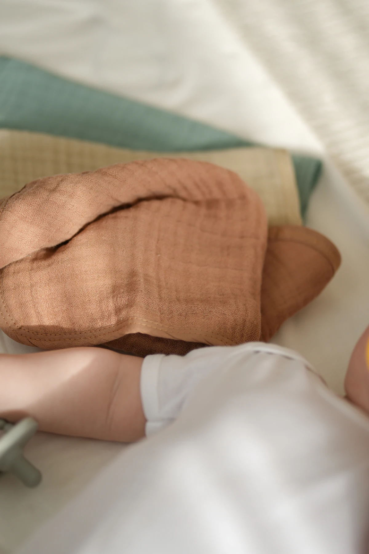 Minuche 6'lı Müslin Bebek Ağız Mendili 25X50 cm - 4 Katlı Ultra Yumuşak %100 Pamuk Müslin Bez