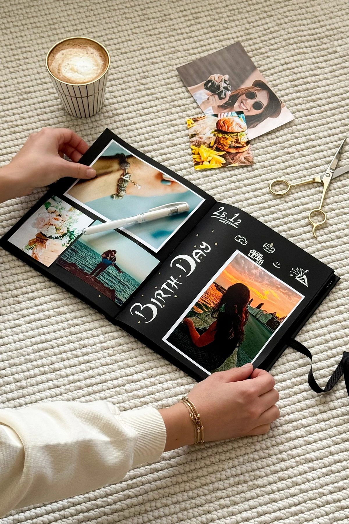 Siyah Yapraklı Anı Defteri Ve Beyaz Kalem - 72 Sayfa Fotoğraf Albümü - Kapağında Fotoğraf Çerçevesi