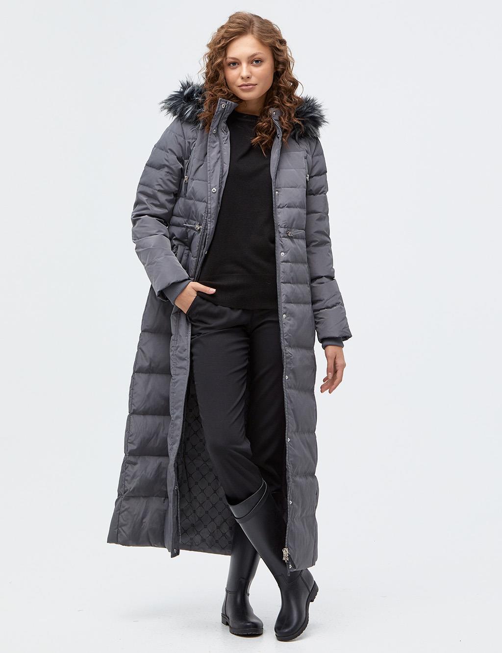Kürklü Kapüşonlu Kaz Tüyü Mont 