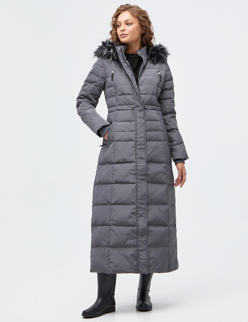 Kürklü Kapüşonlu Kaz Tüyü Mont 