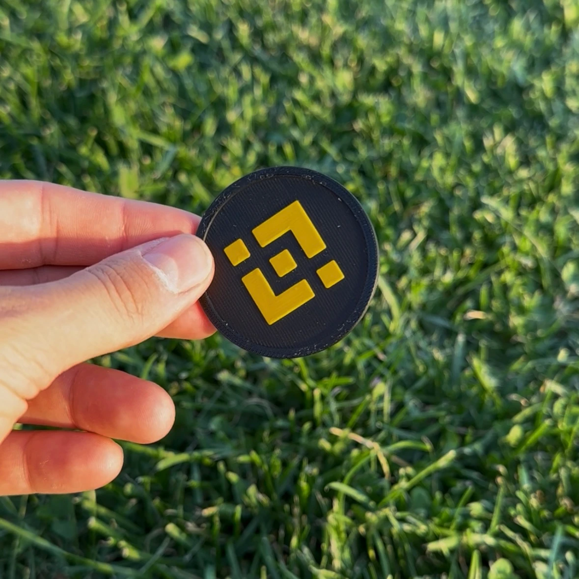 Binance Tasarım Magnet