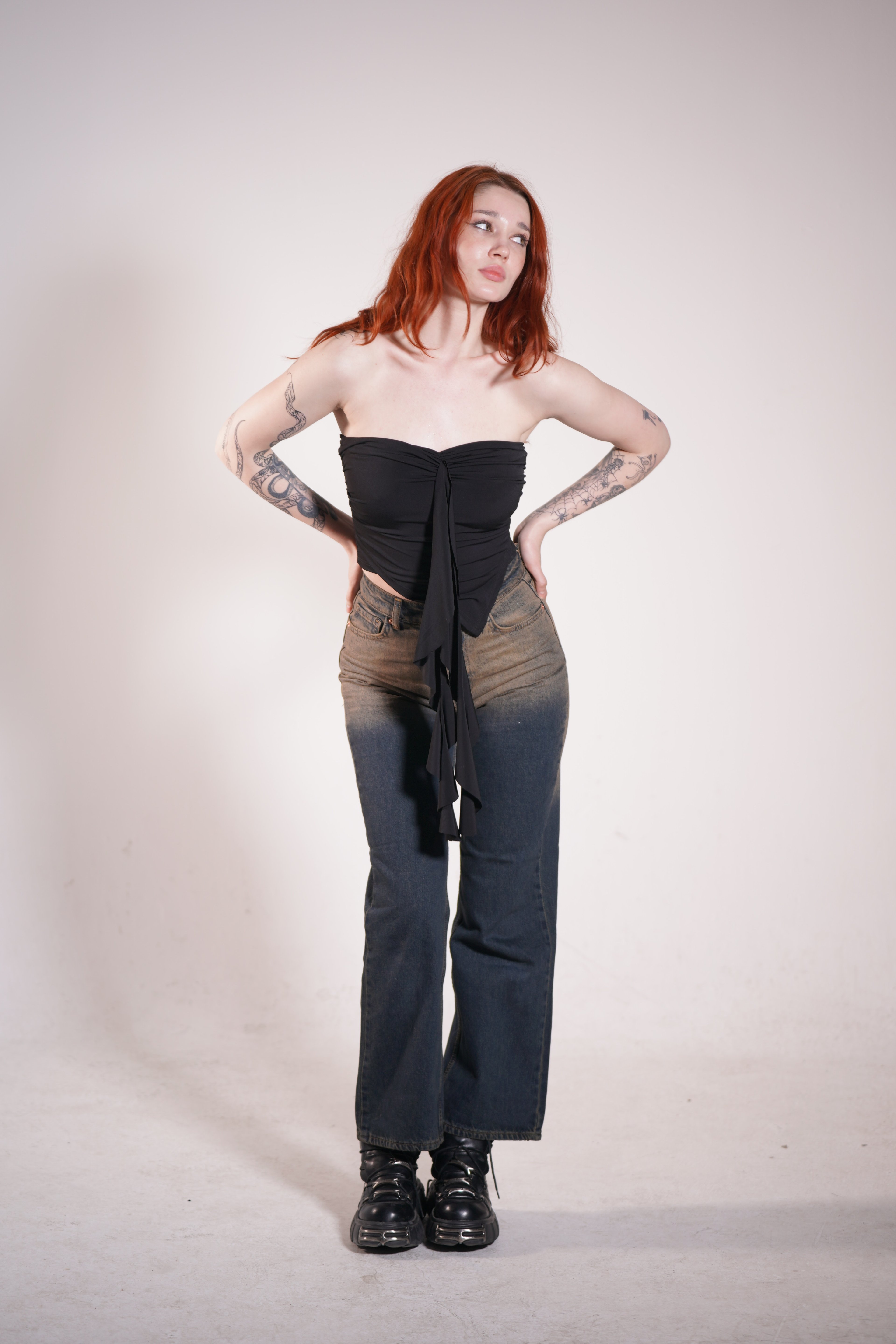 BLACK SWAN TOP
