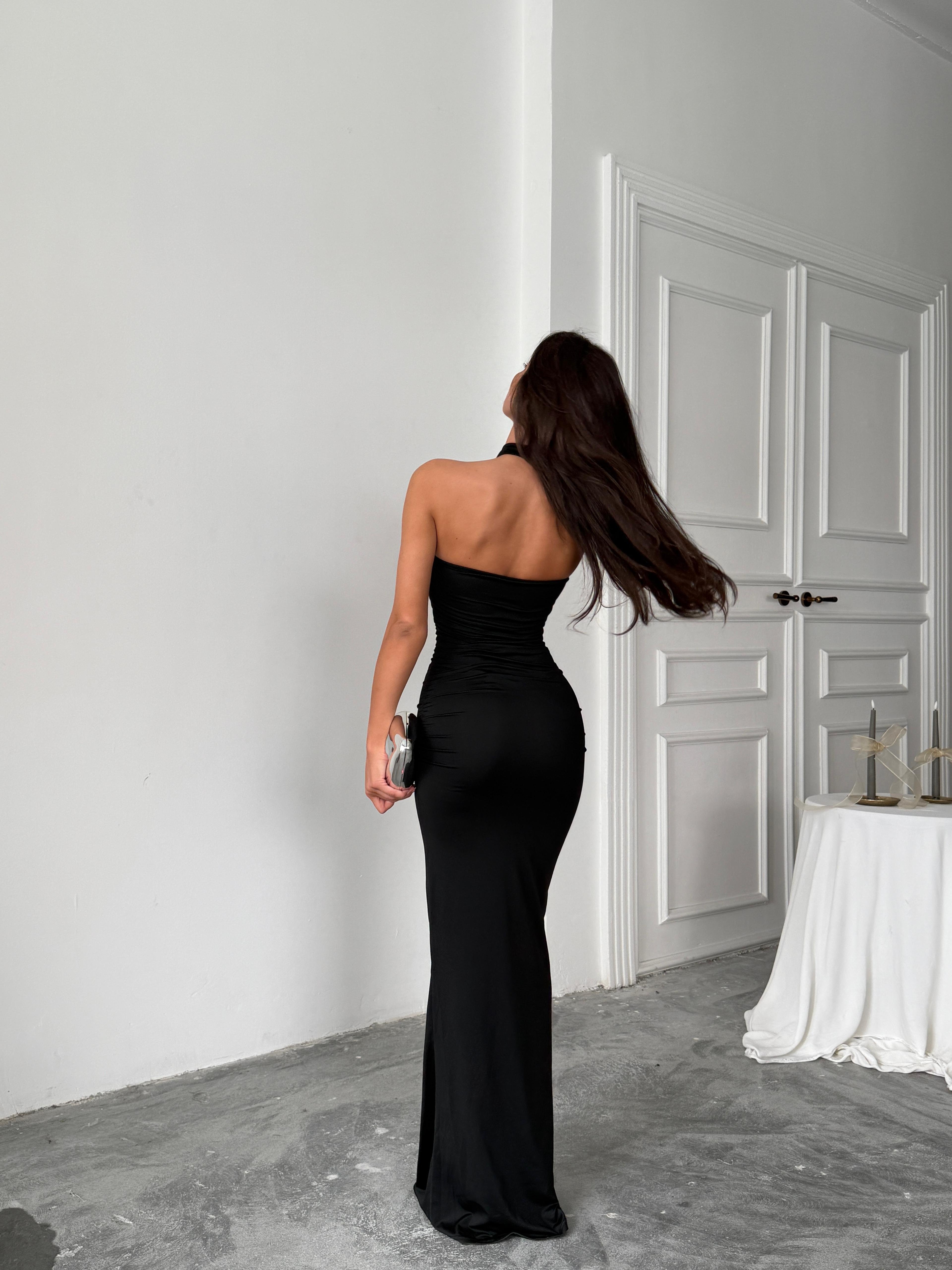 Zara model aksesuarlı elbise