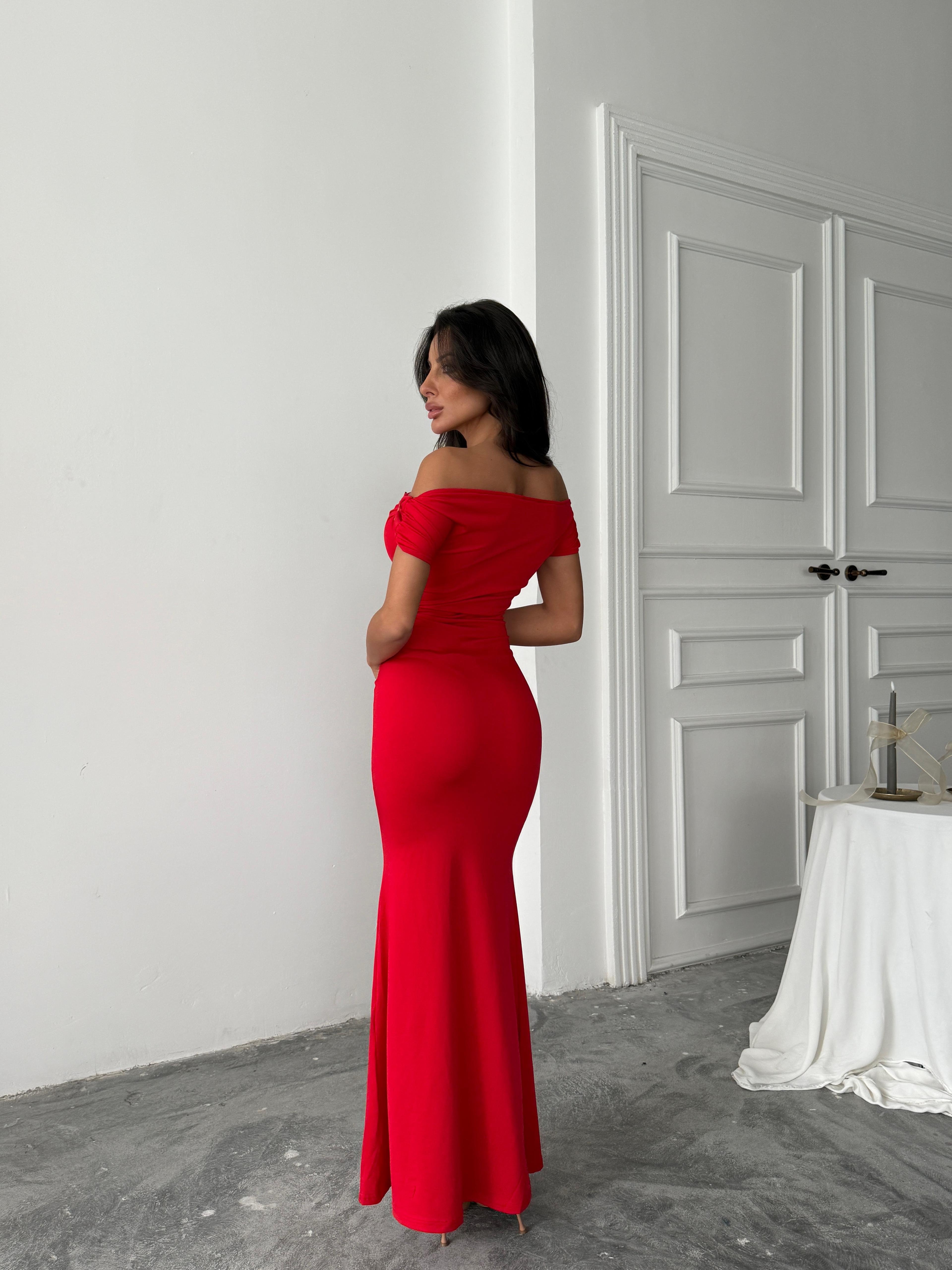 Zara Model Çelik Aksesuarlı Elbise