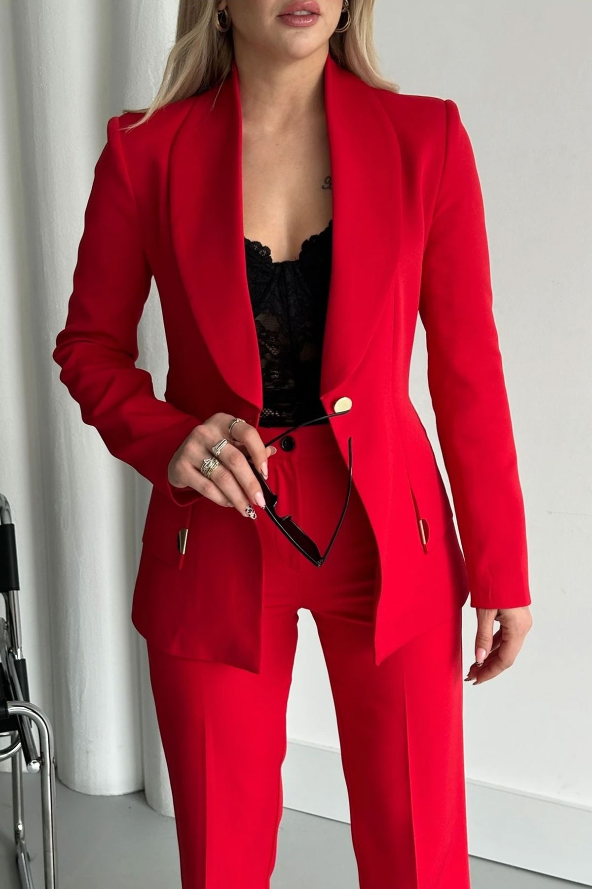 Kadın Kırmızı Gold Detay Blazer Ceket Pantolon Takım Elbise