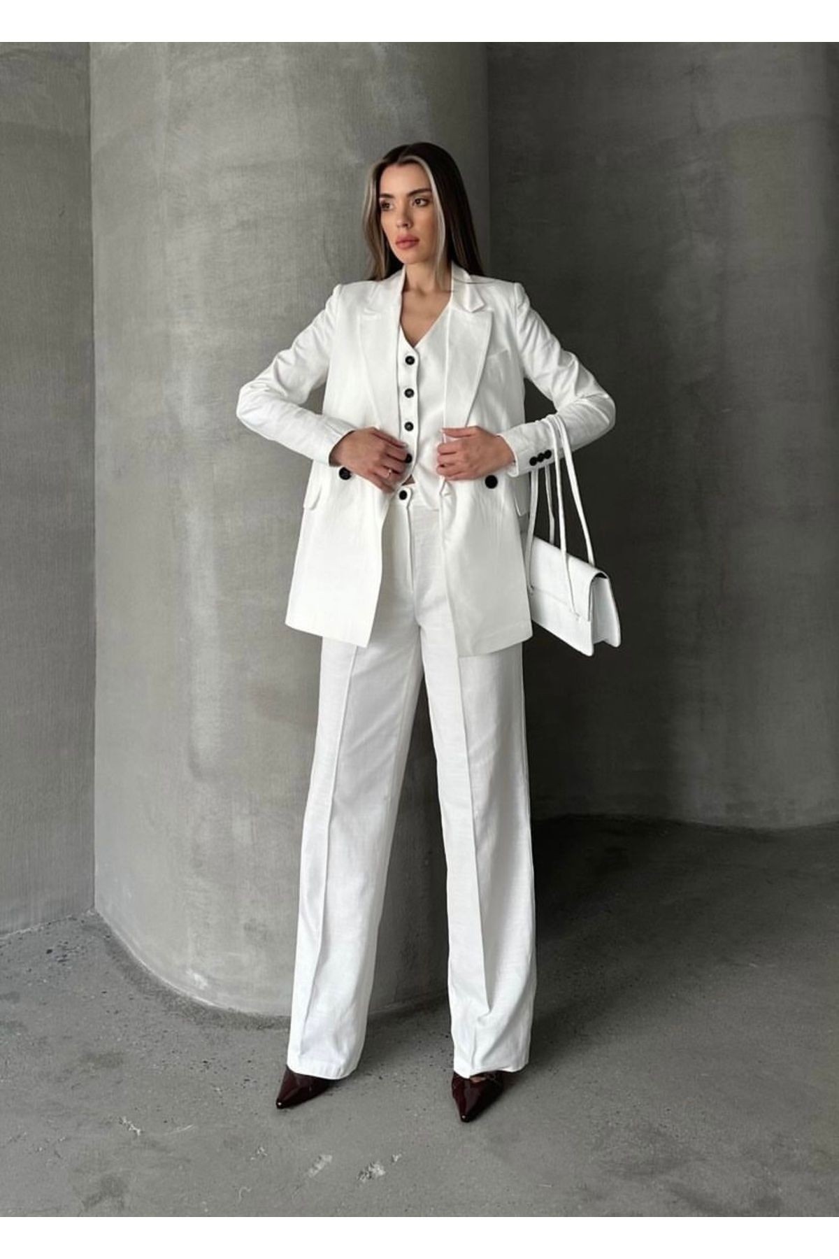 Kadın Beyaz Yelekli Blazer Ceket Pantolon Takım