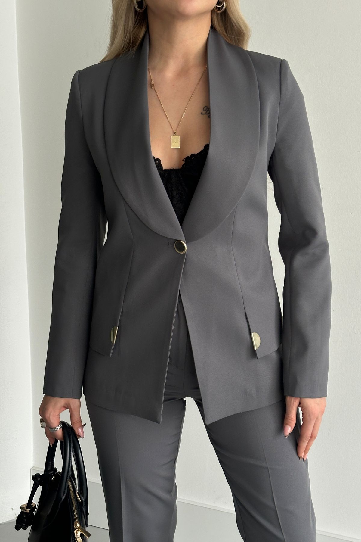 Kadın Antrasit Gold Detay Blazer Ceket Pantolon Takım Elbise