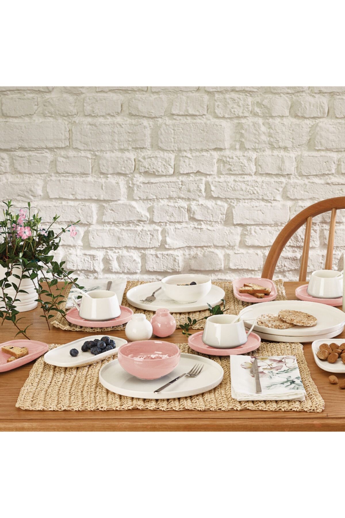 Parla Kahvaltı Takımı 32 Parça 6 Kişilik Pembe Beyaz