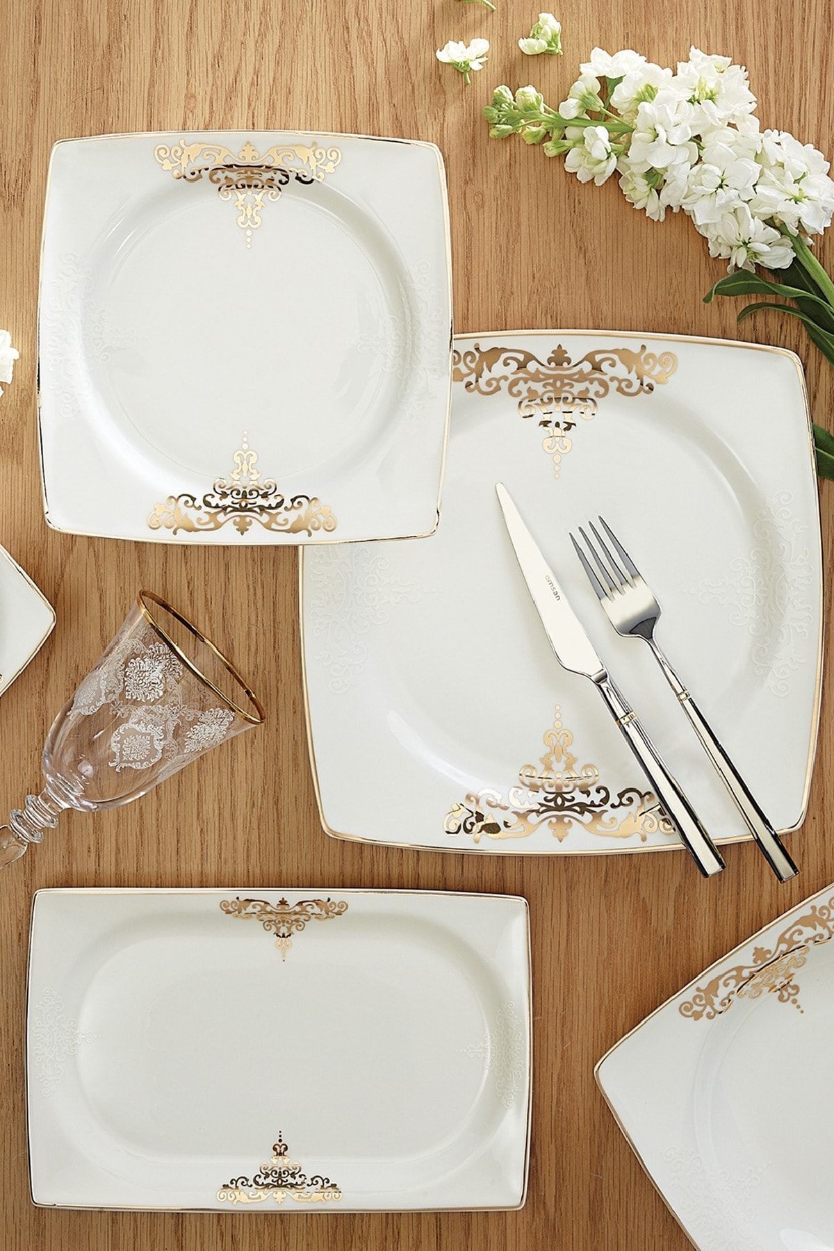 Beyaz Fine Bone Topkapı Gold 61 Parça 12 Kişilik Yemek Takımı