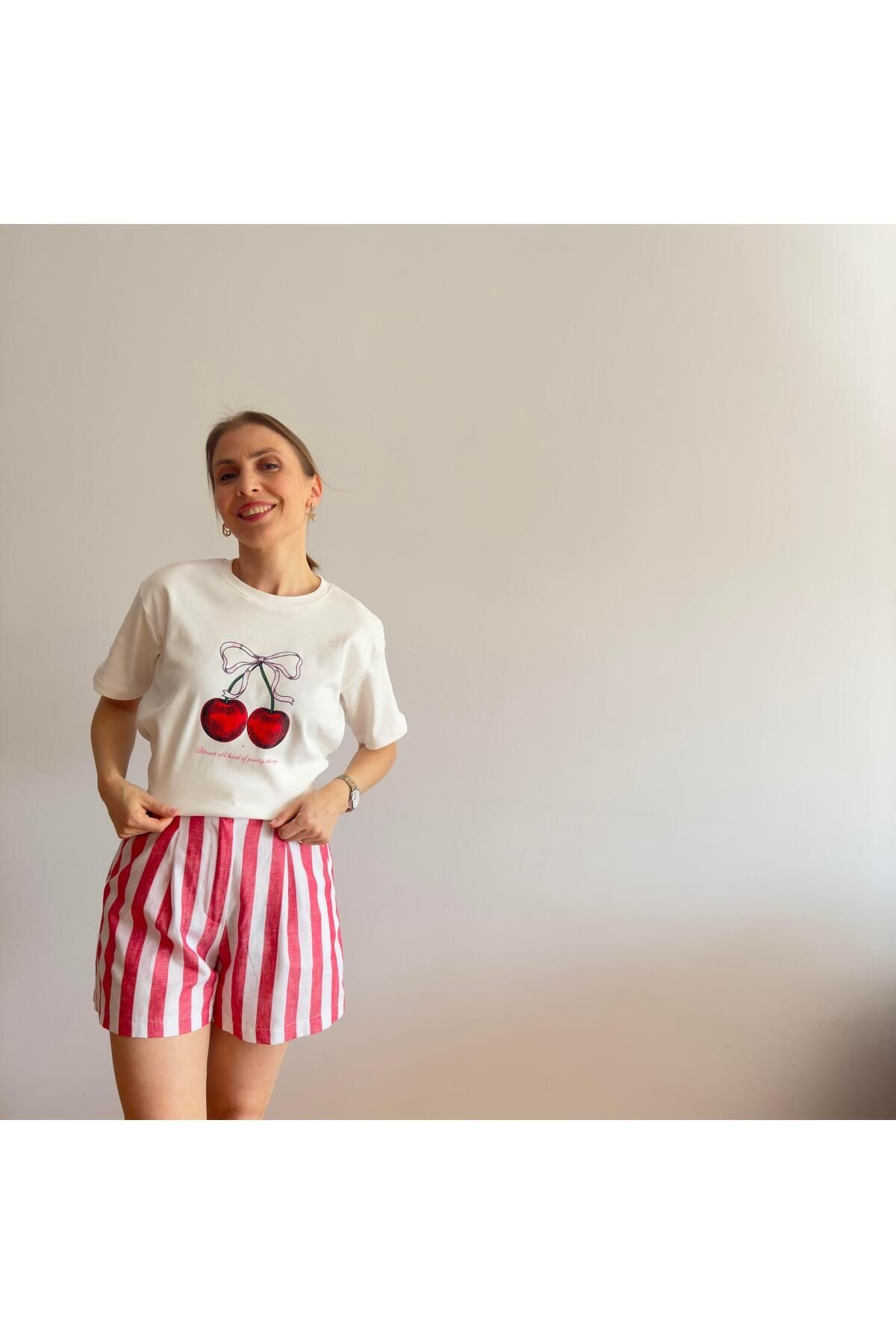 Kiraz Baskılı T-shirt