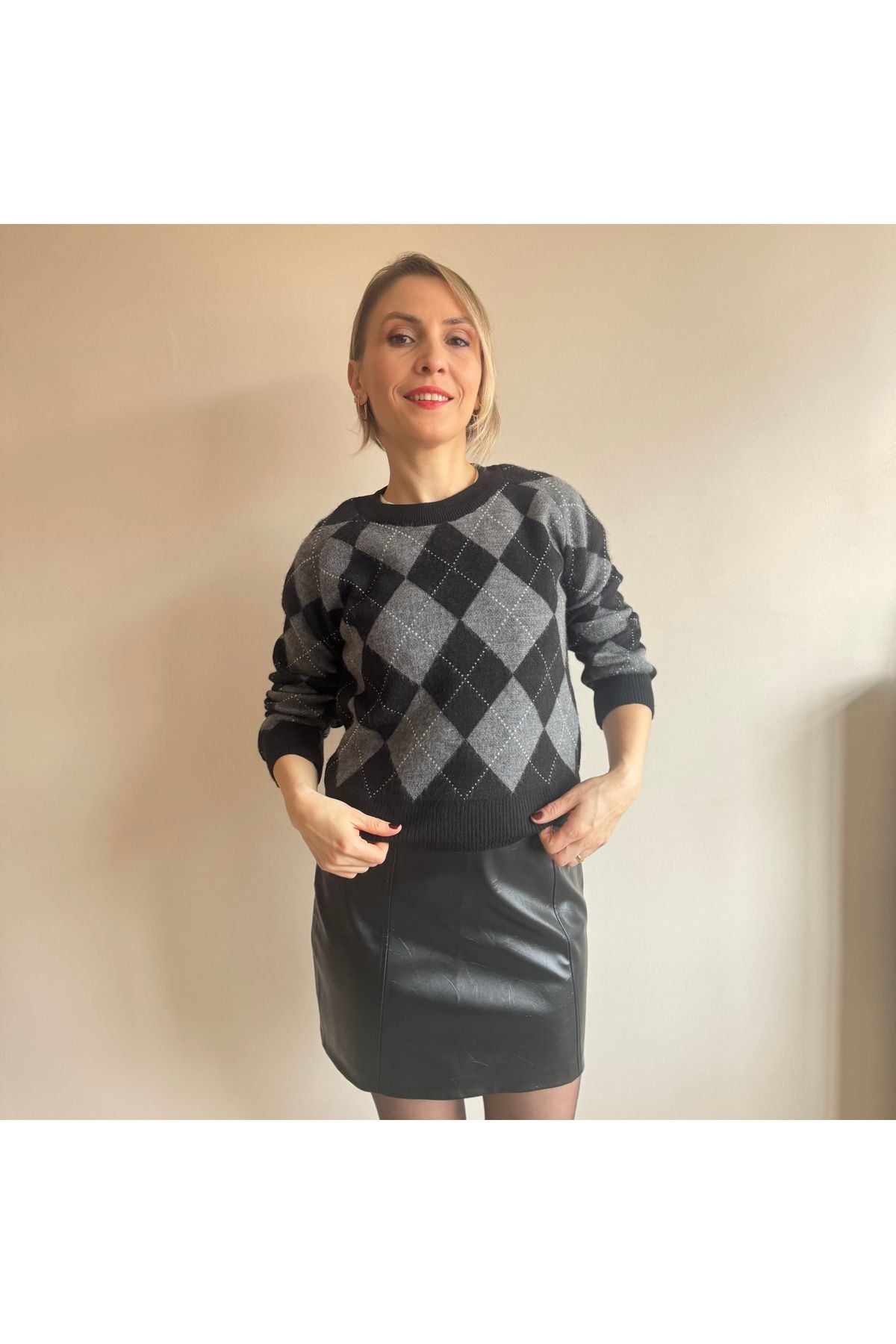 Antrasit Siyah Haley Baklava Desenli Kazak