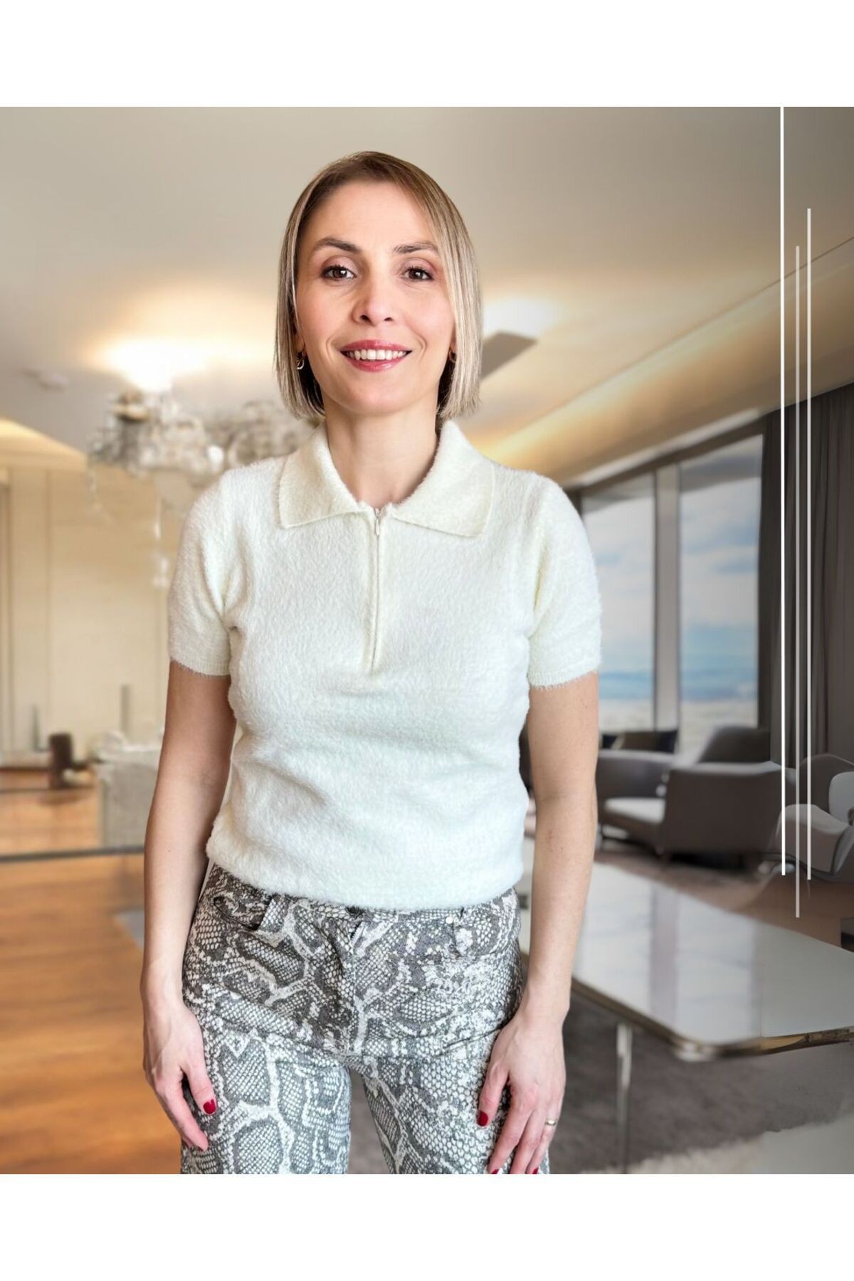 Fermuarlı Ekru Peluş Bluz Triko