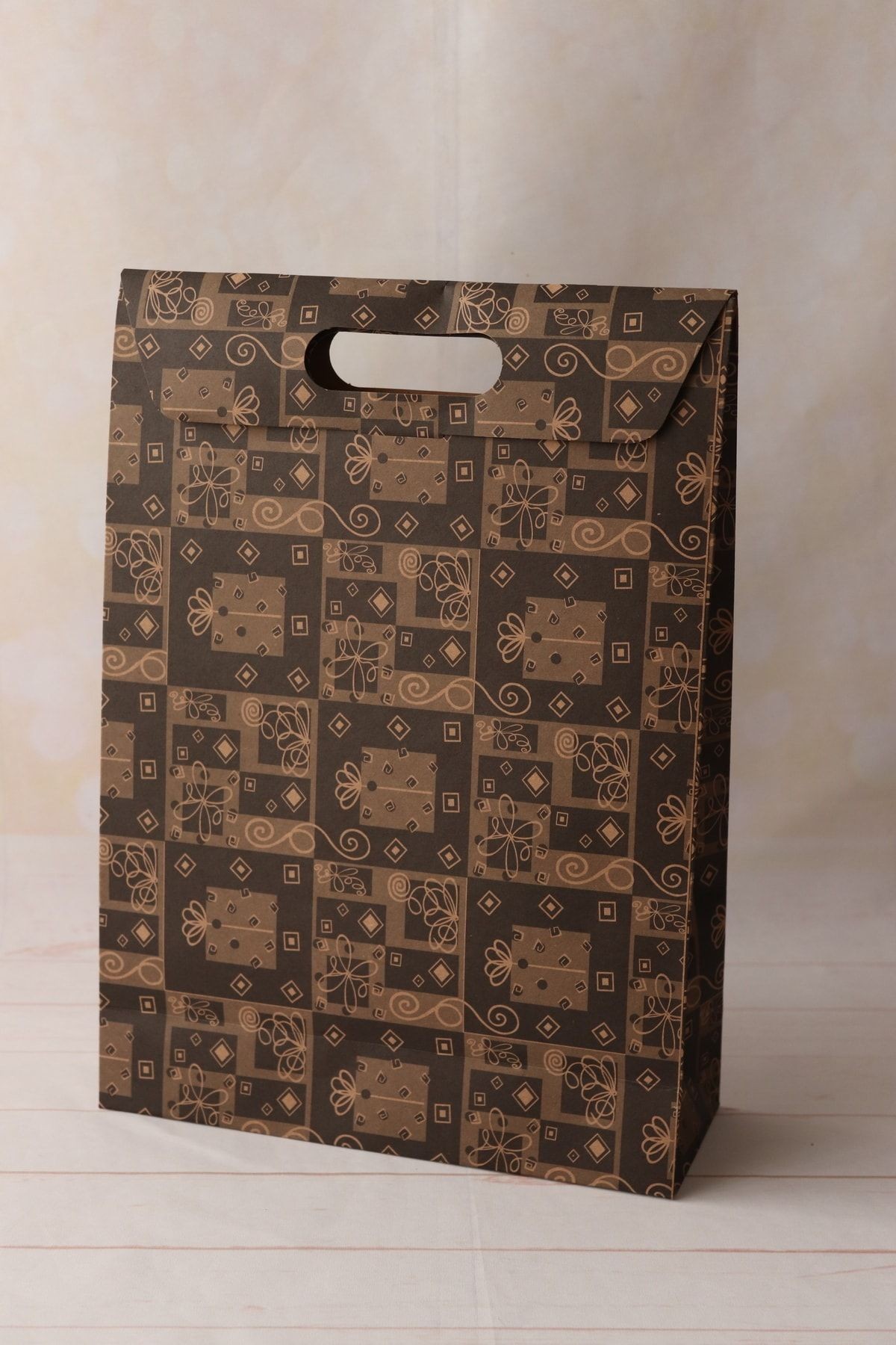 Hediye Paketi Model Zarf-çanta,(35x25x9 ) 2 Adet