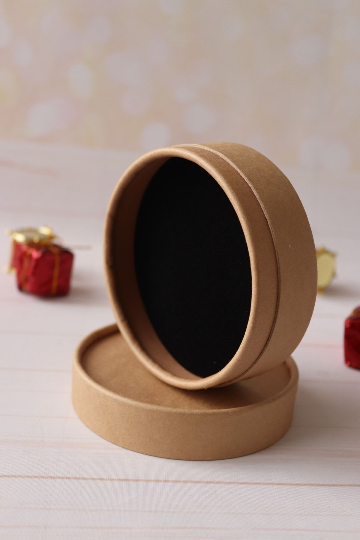 Süngerli Kraft Silindir Kutu ( Yükseklik 5 Cm, Çap 12cm ) Büyük Boy
