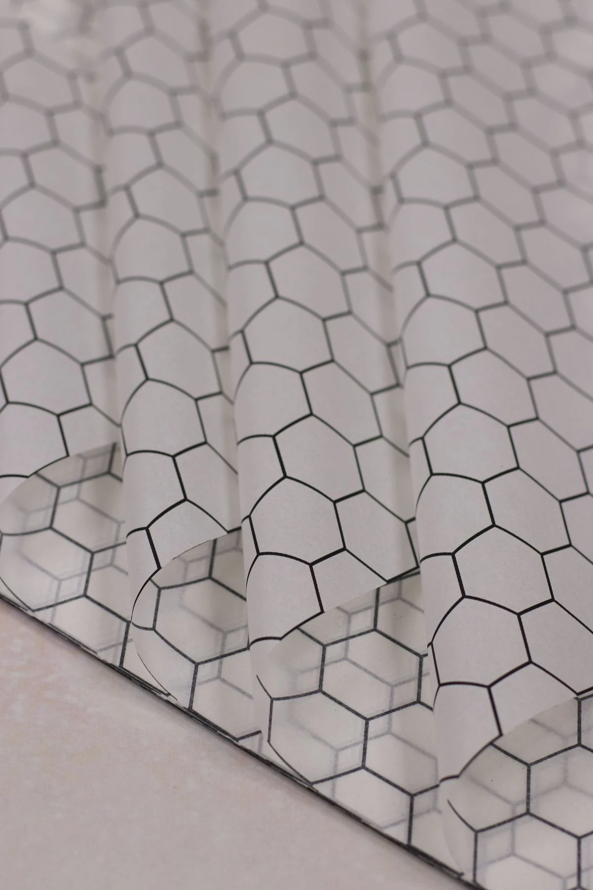 Siyah Petek Desen Pelur Kağıdı Pelur Paketleme Kağıdı Hediye Paketi 50x70 