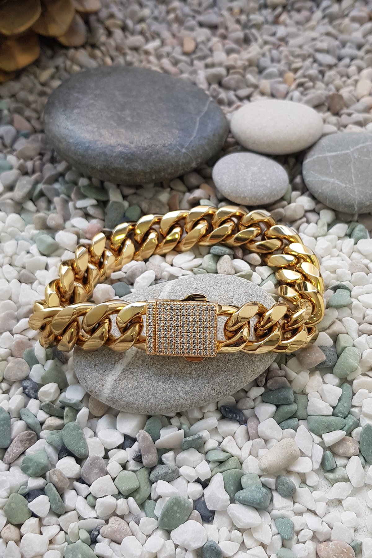 Chavin 14 mm. 22cm Kalın Taşlı Gold Çelik Erkek Bileklik ep17sr