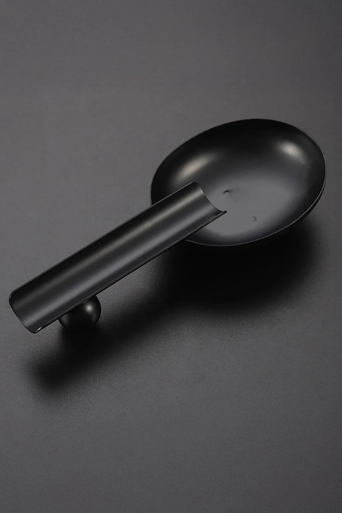 Ayaklı Siyah Çelik Puro Küllüğü Küllük rd58sy