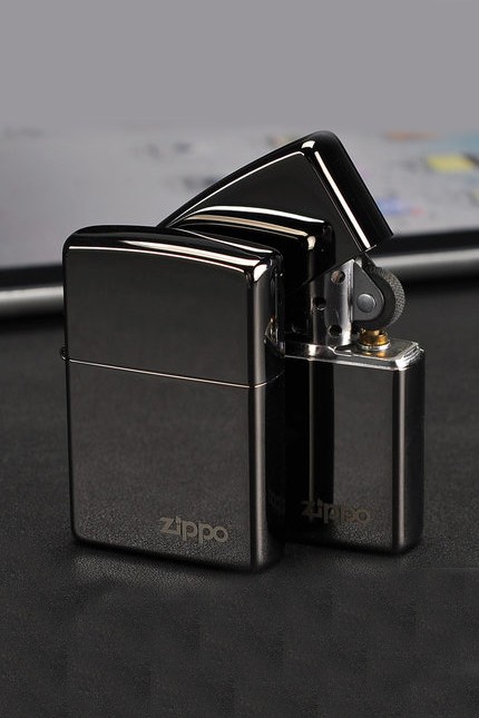 Zippo Çakmak Parlak Siyah Hediyelik Kutu Benzin Taş Set du10-2475