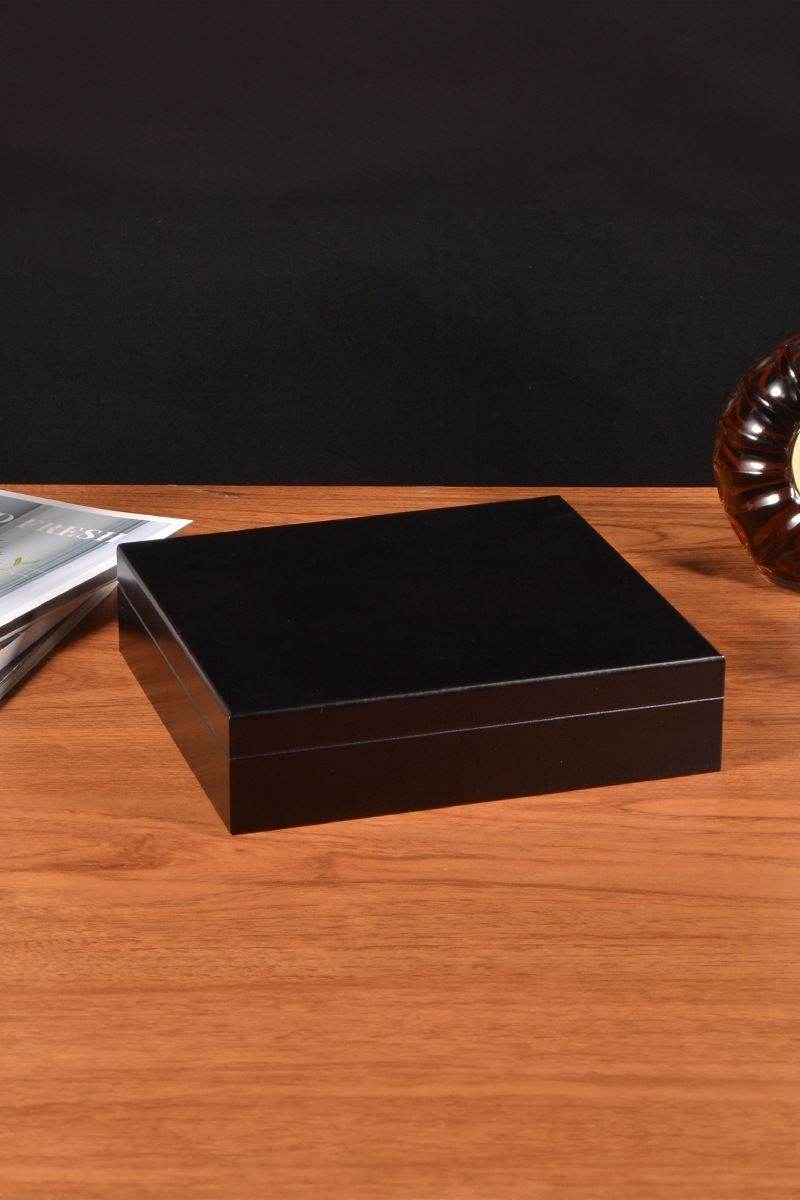 Falconetti Mat Siyah Sedir Ağacı Humidor Puro Kutusu rd28