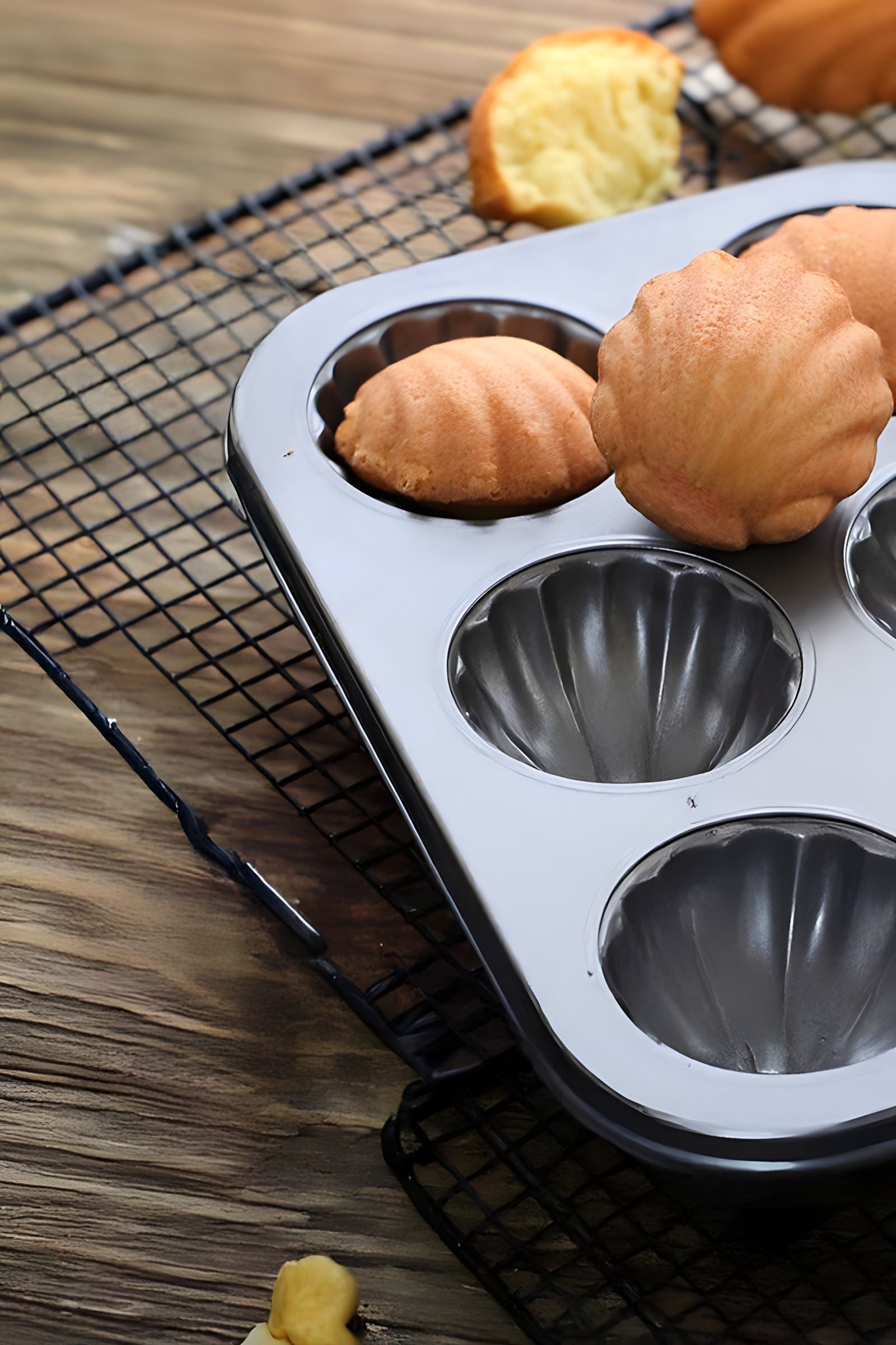 Karbon Çelik 12li İstiridye Deniz Kabuğu Muffin Cupcake Kek Pişirme Kalıbı mt124
