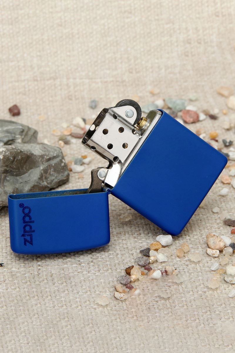 Zippo Çakmak Mavi Renk Royal Blue Matte 229zl-000043