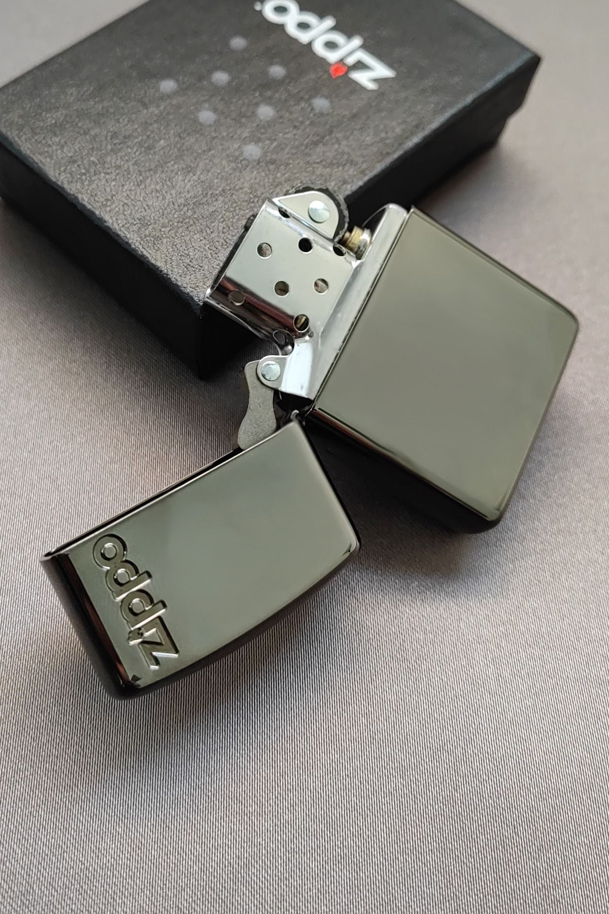 Zippo Çakmak Kalın Black ice Armor Zippo Logo 24095-073088