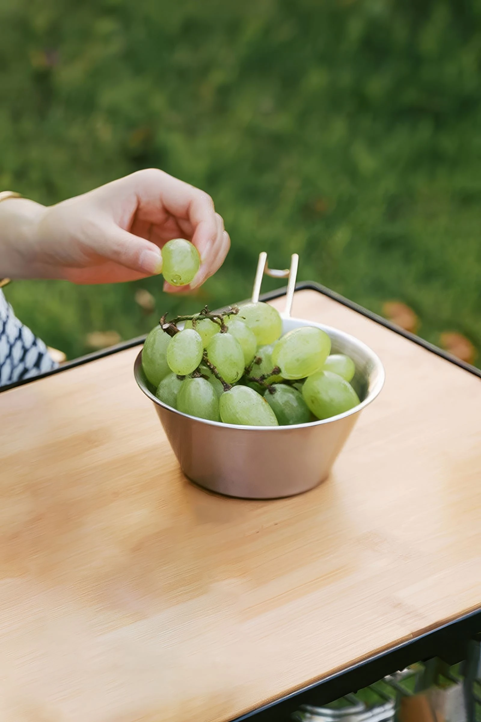 Çelik 550 ml Katlanır Kulp Ölçekli Kamp Ve Piknik Kasesi  mt103