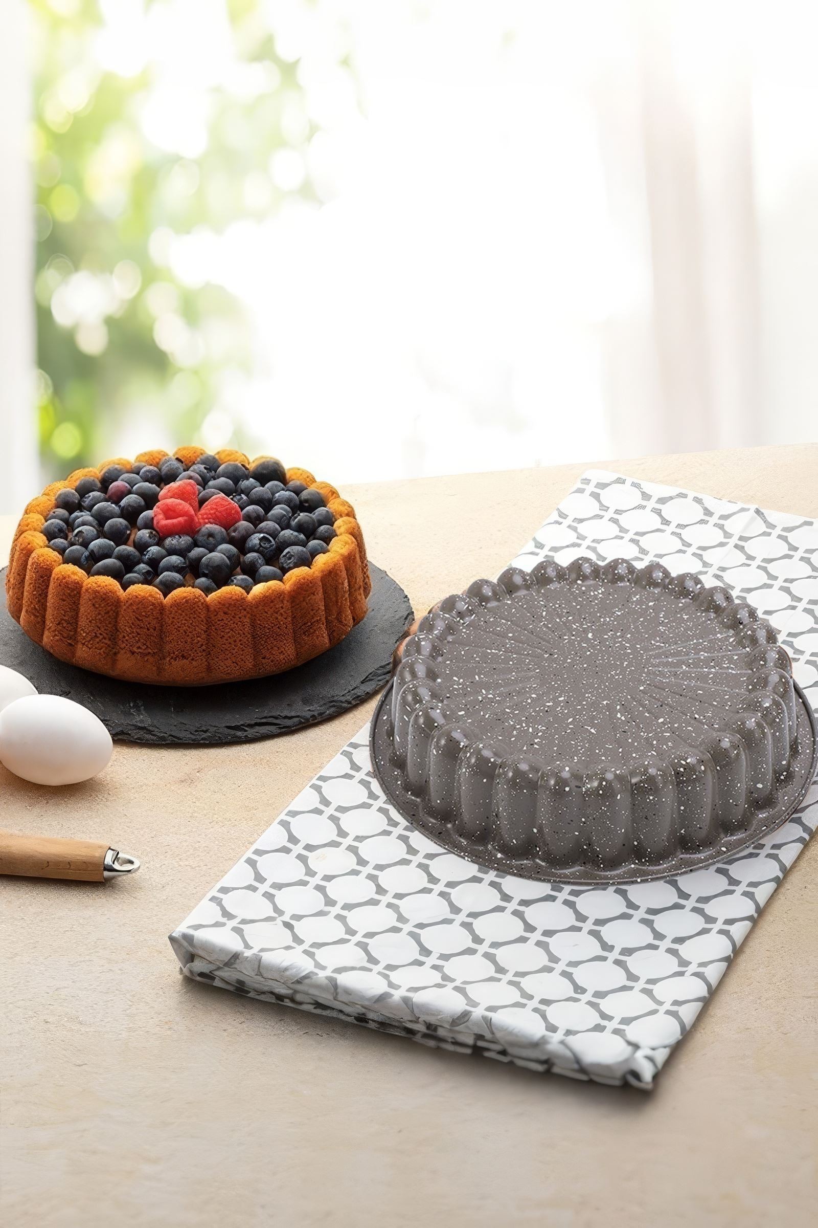 Karbon Çelik 22 cm Yuvarlak Dilimli Tart Turta Kek Kalıbı cin803khv