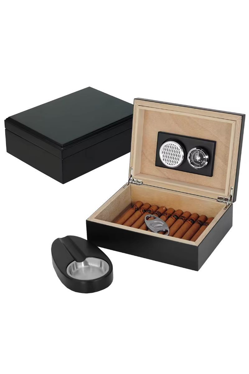 Falconetti Küçük Mat Siyah Humidor Puro Kutusu Küllük Makas Seti rd25