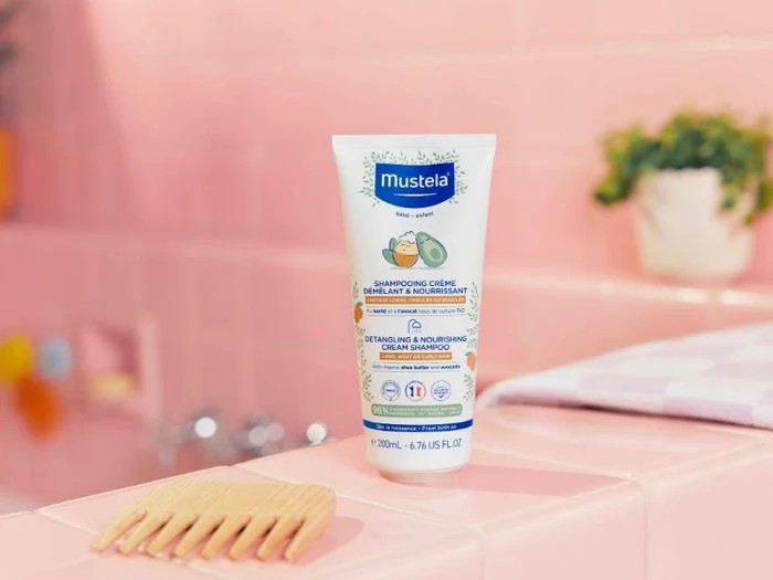 Mustela Saç Dolaşıklık Karşıtı Besleyici Şampuan 200 ml