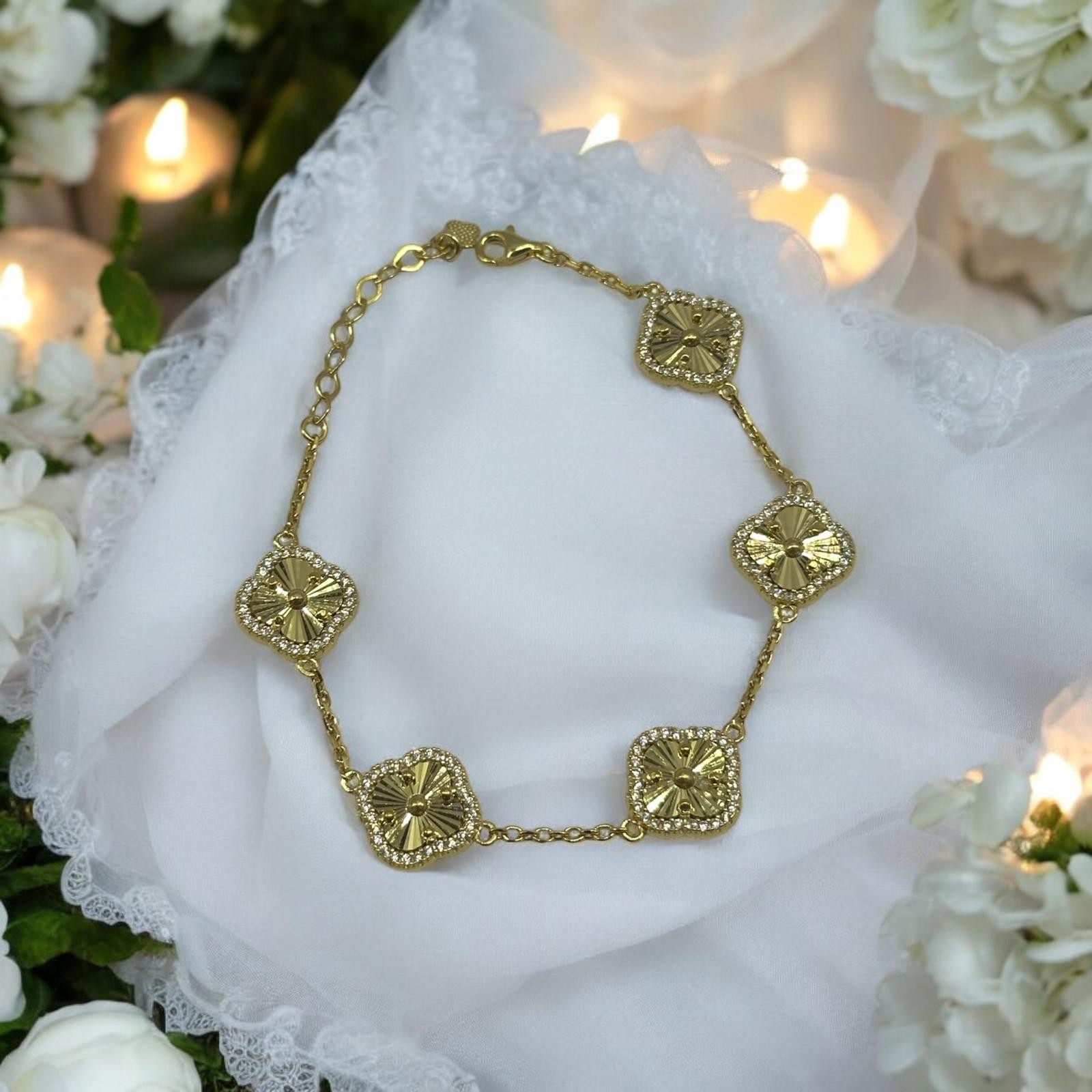 Gold Leaf Clover Bileklik 