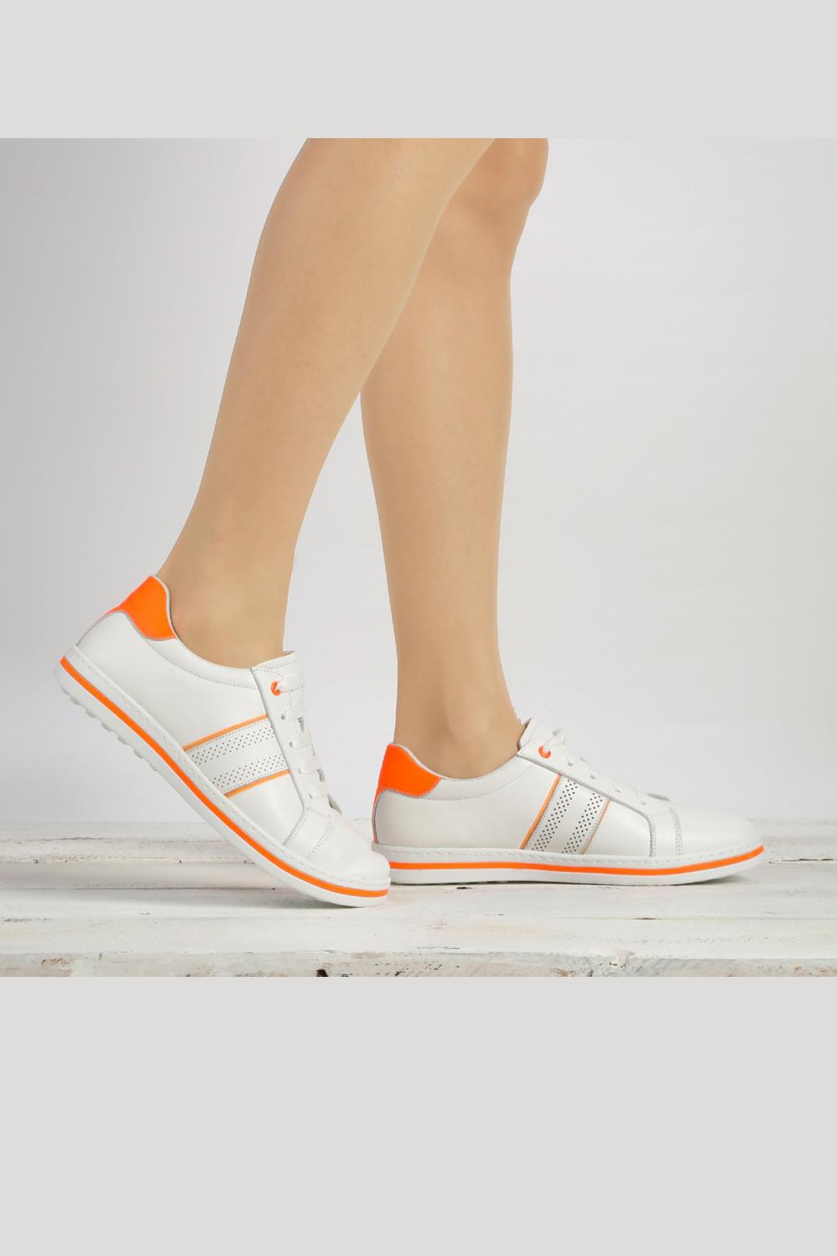 Cooliza Hakiki Deri Bağcıklı Renkli Rahat Kadın Günlük Yürüyüş Spor Ayakkabı - Beyaz-Neon Oranj